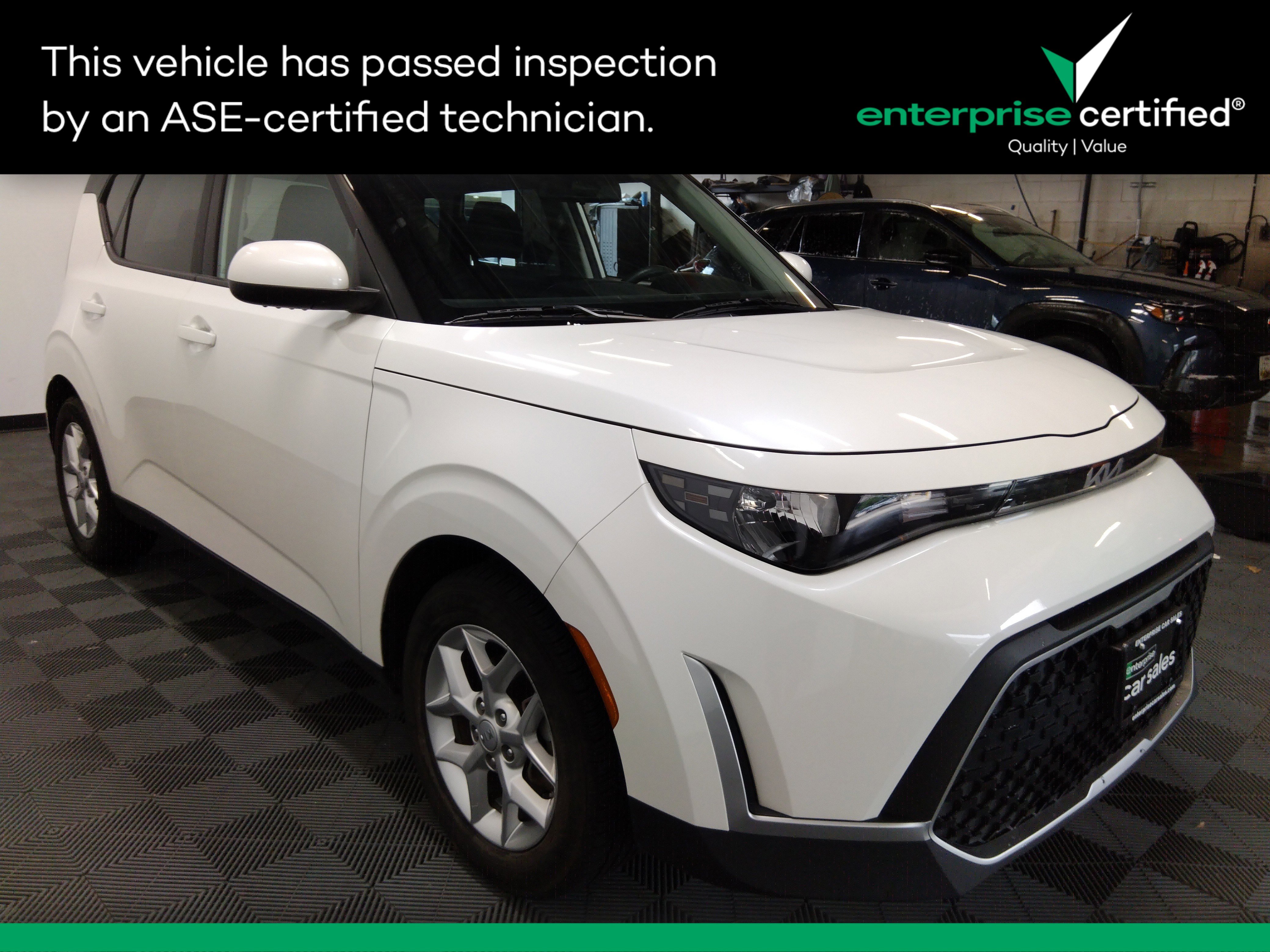 Used 2023 Kia Soul LX IVT