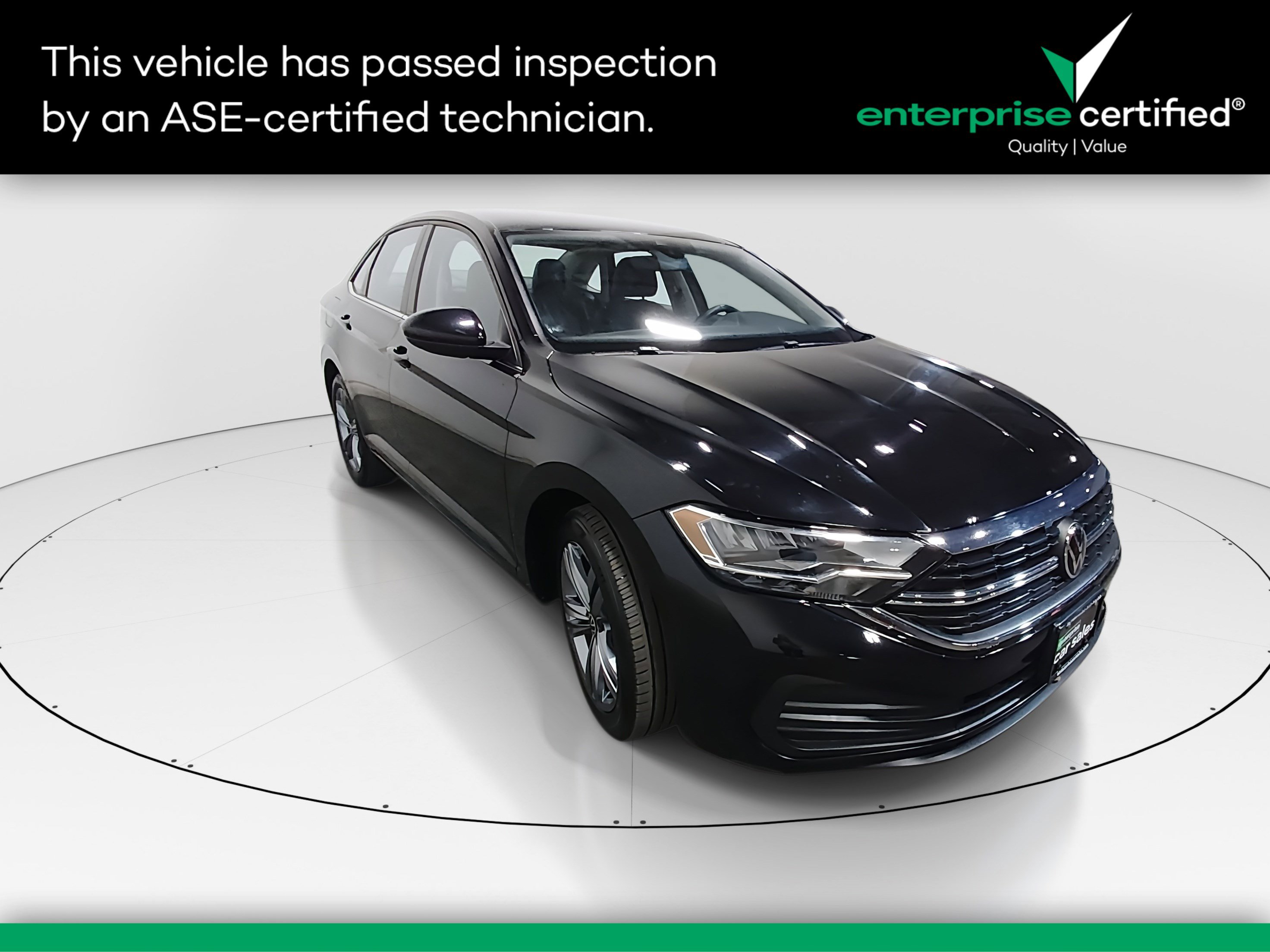 Used 2024 Volkswagen Jetta SE Auto