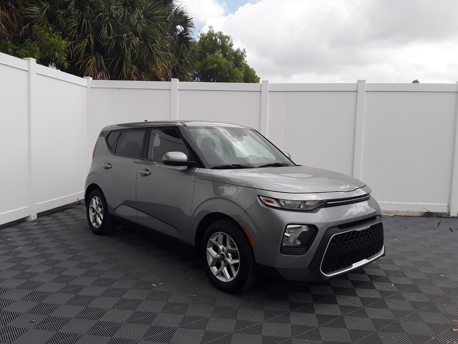 2022 Kia Soul LX IVT