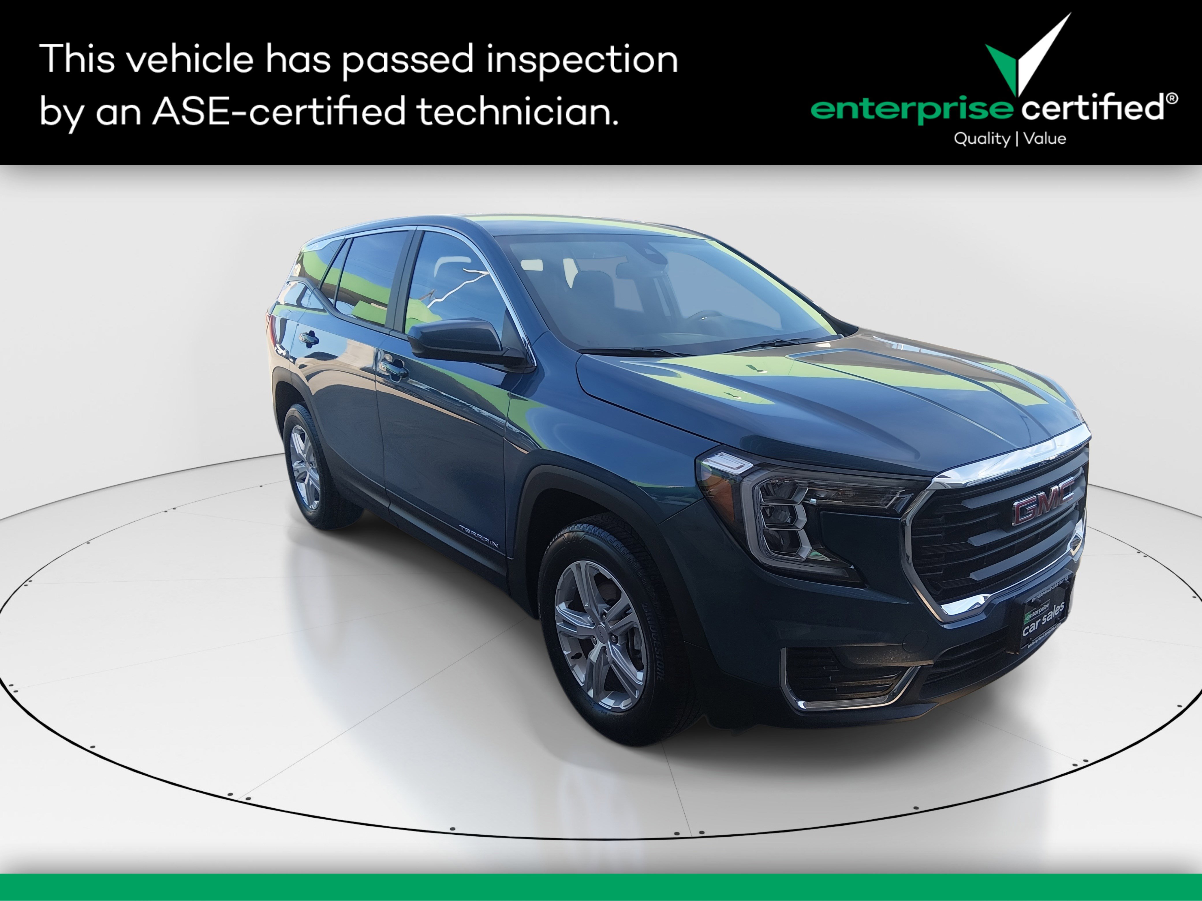 2024 GMC Terrain SLE's photo