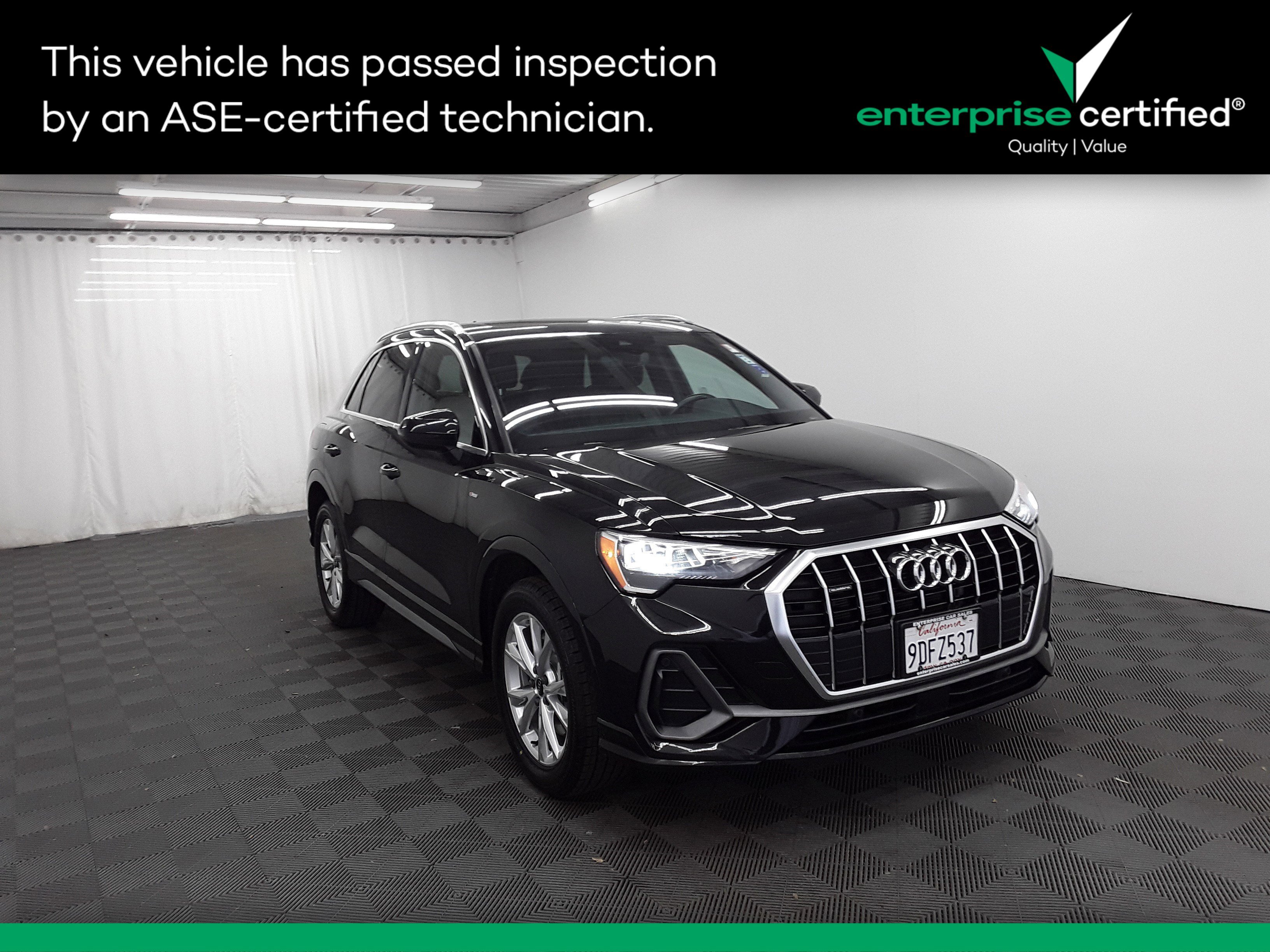 2022 Audi Q3 S line Premium 45 TFSI quattro