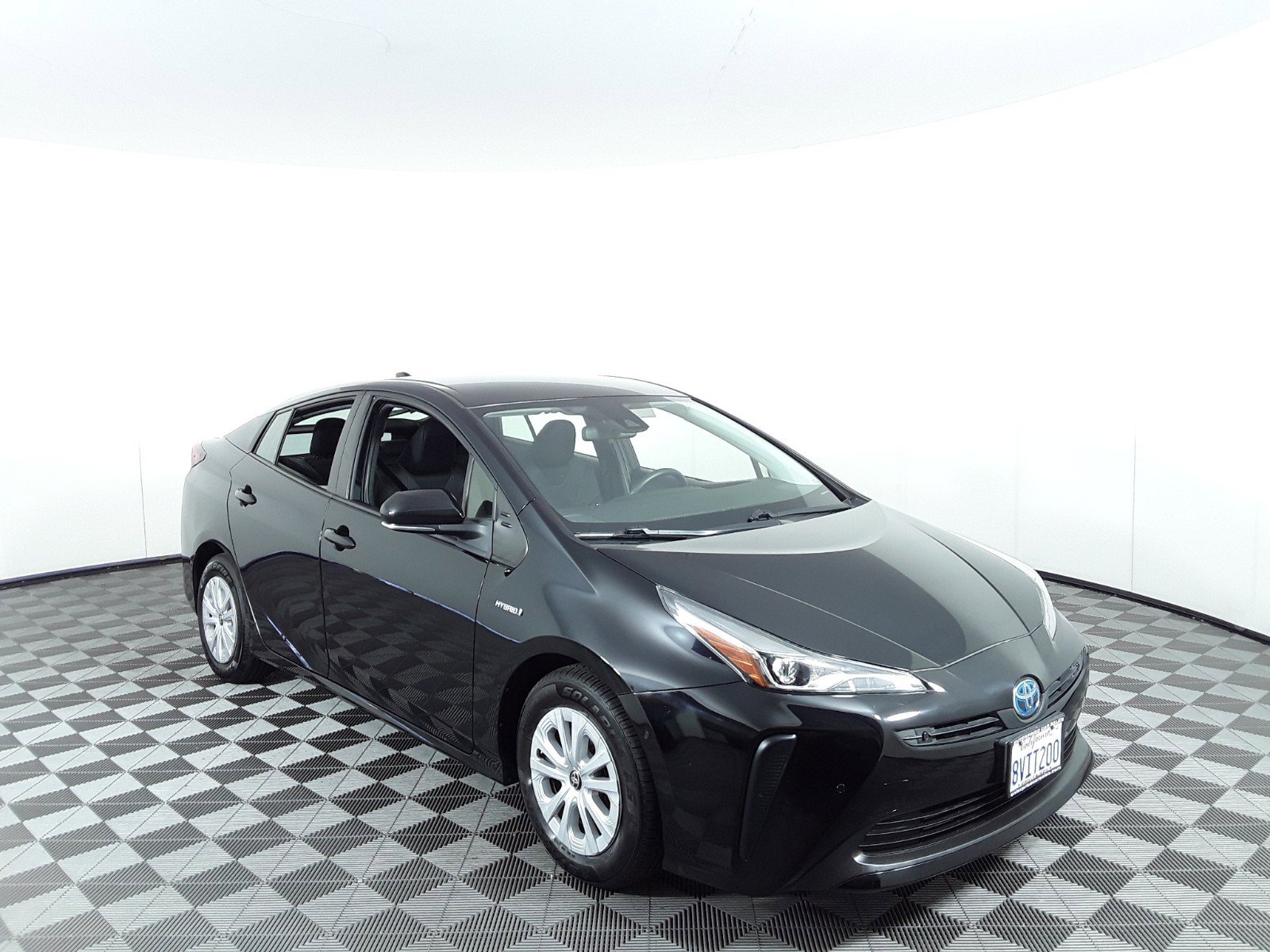 2021 Toyota Prius LE