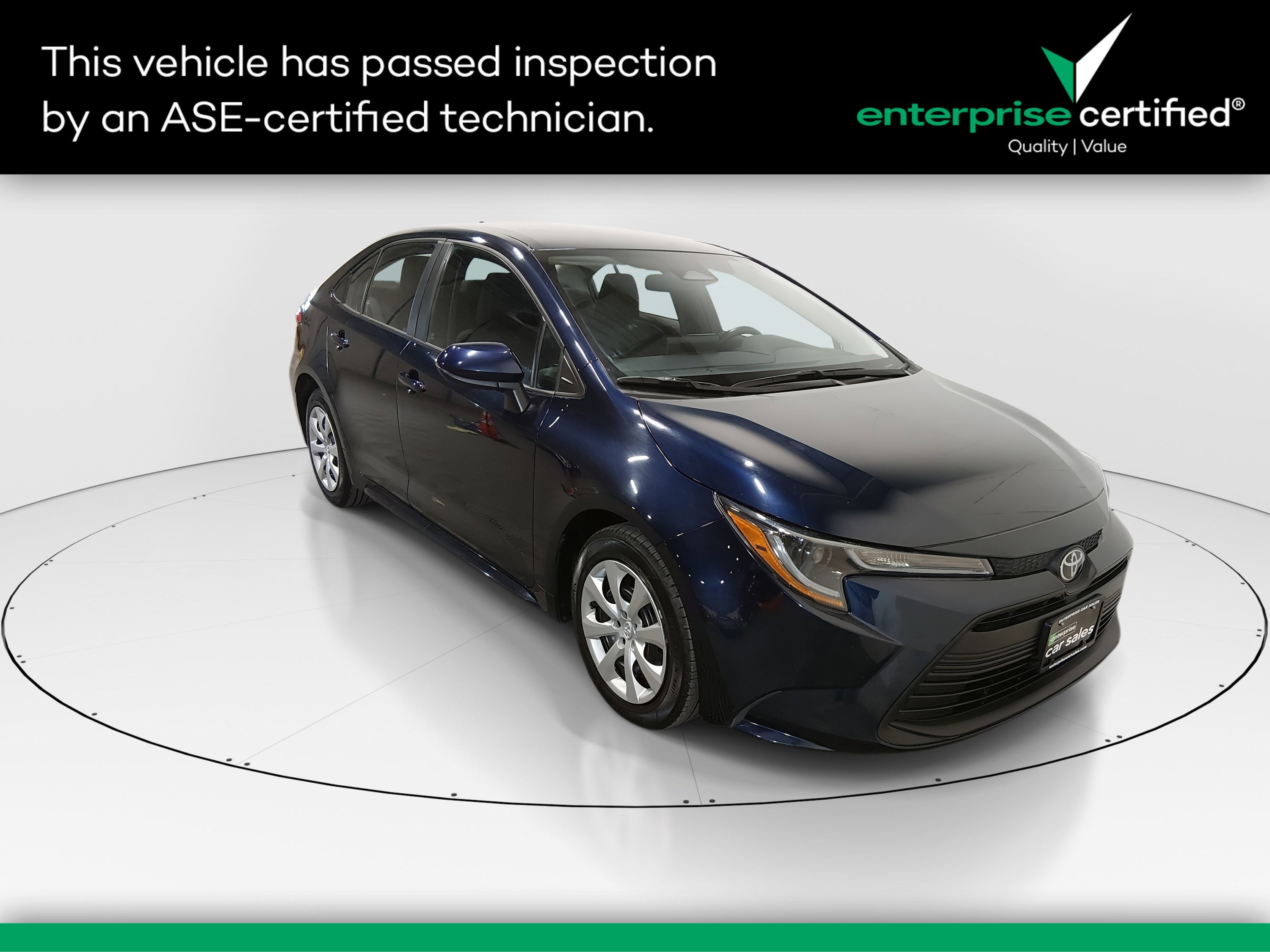 2023 Toyota Corolla LE's photo