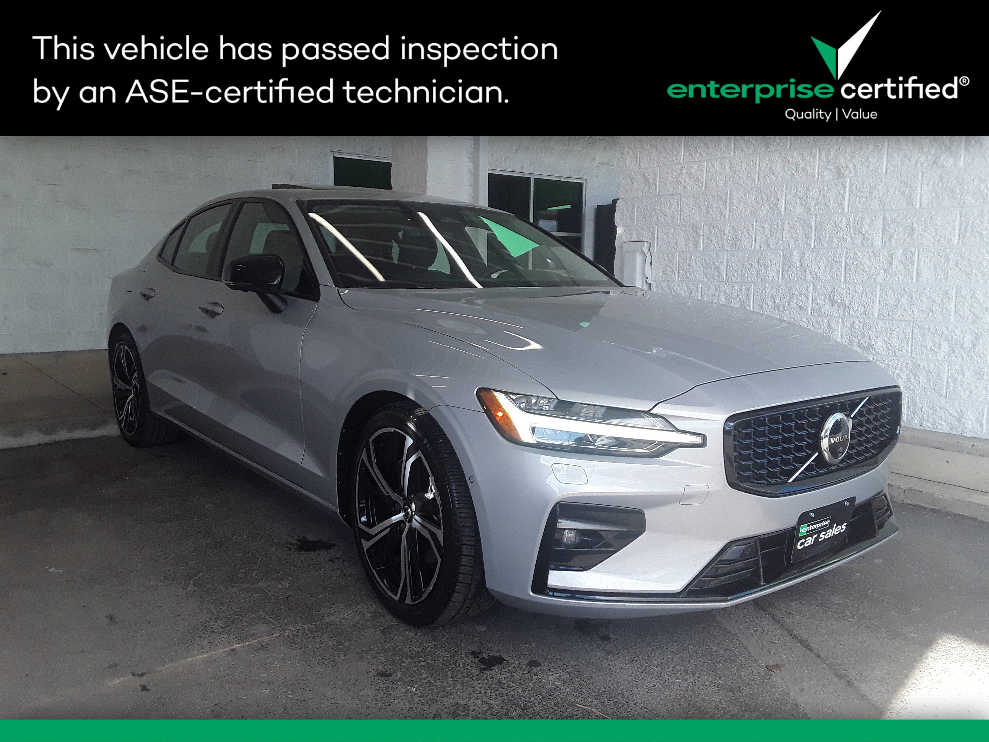 Used 2024 Volvo S60 B5 FWD Plus Dark Theme