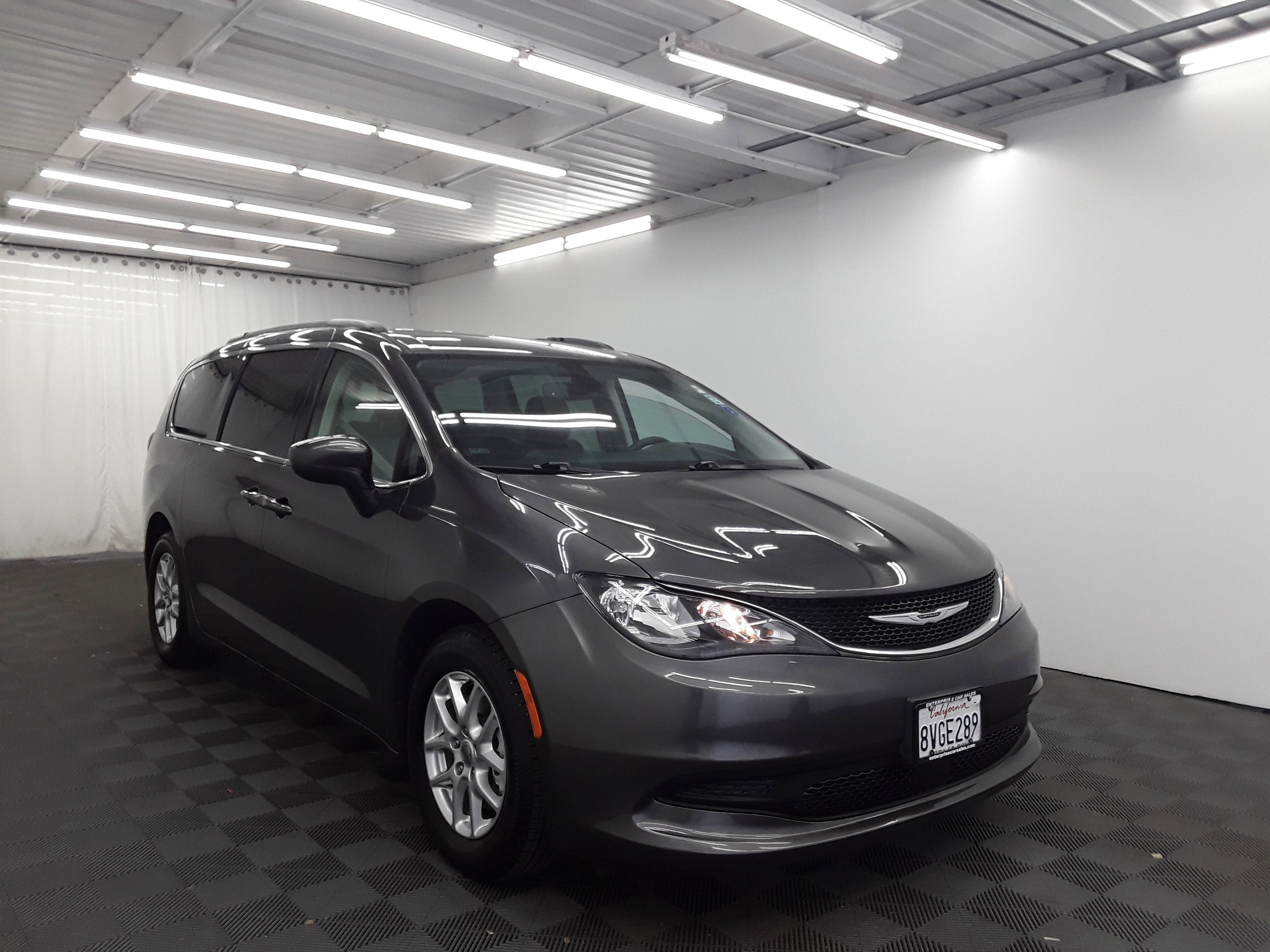 2021 Chrysler Voyager LXI FWD