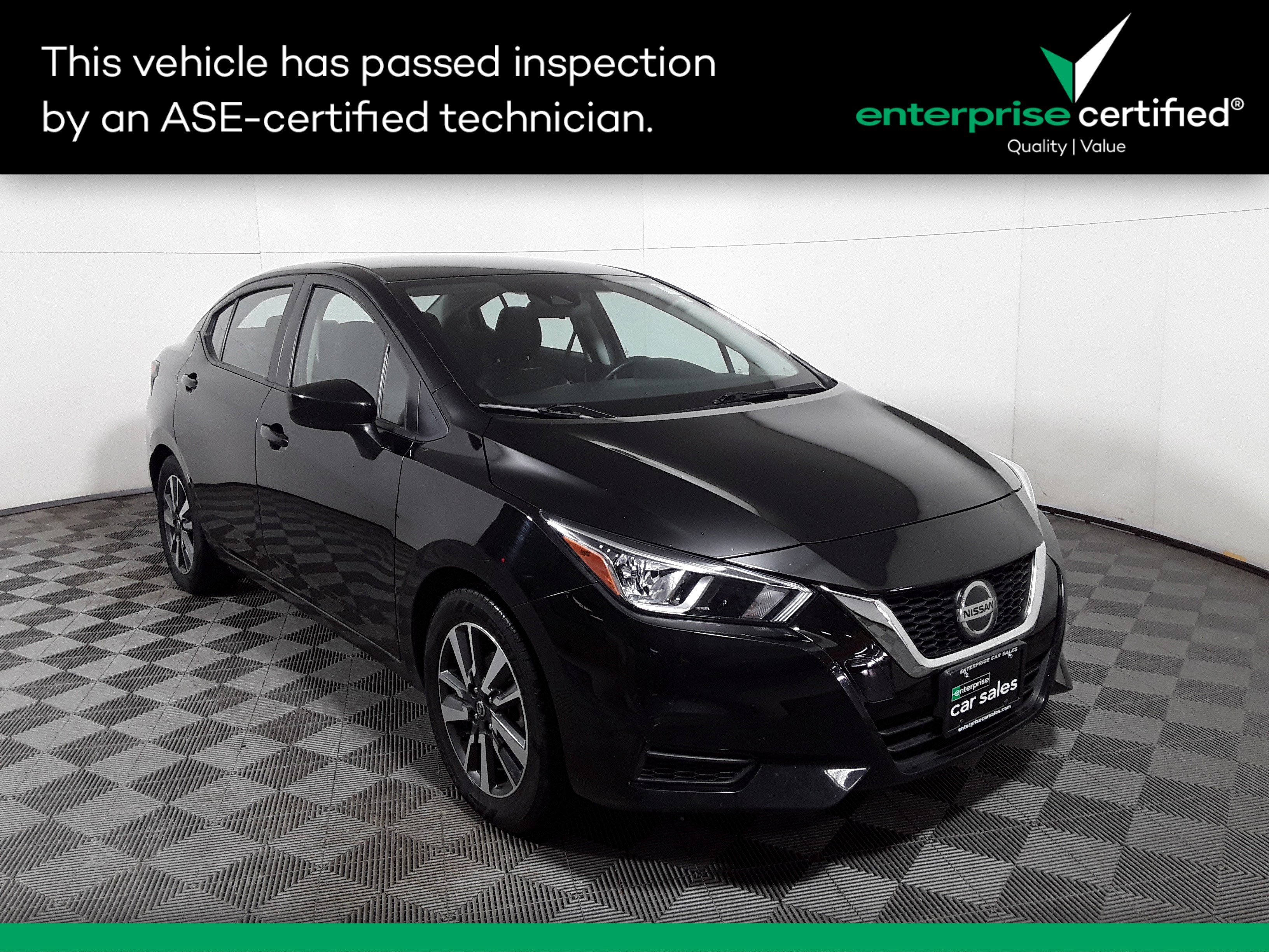 2022 Nissan Versa SV CVT