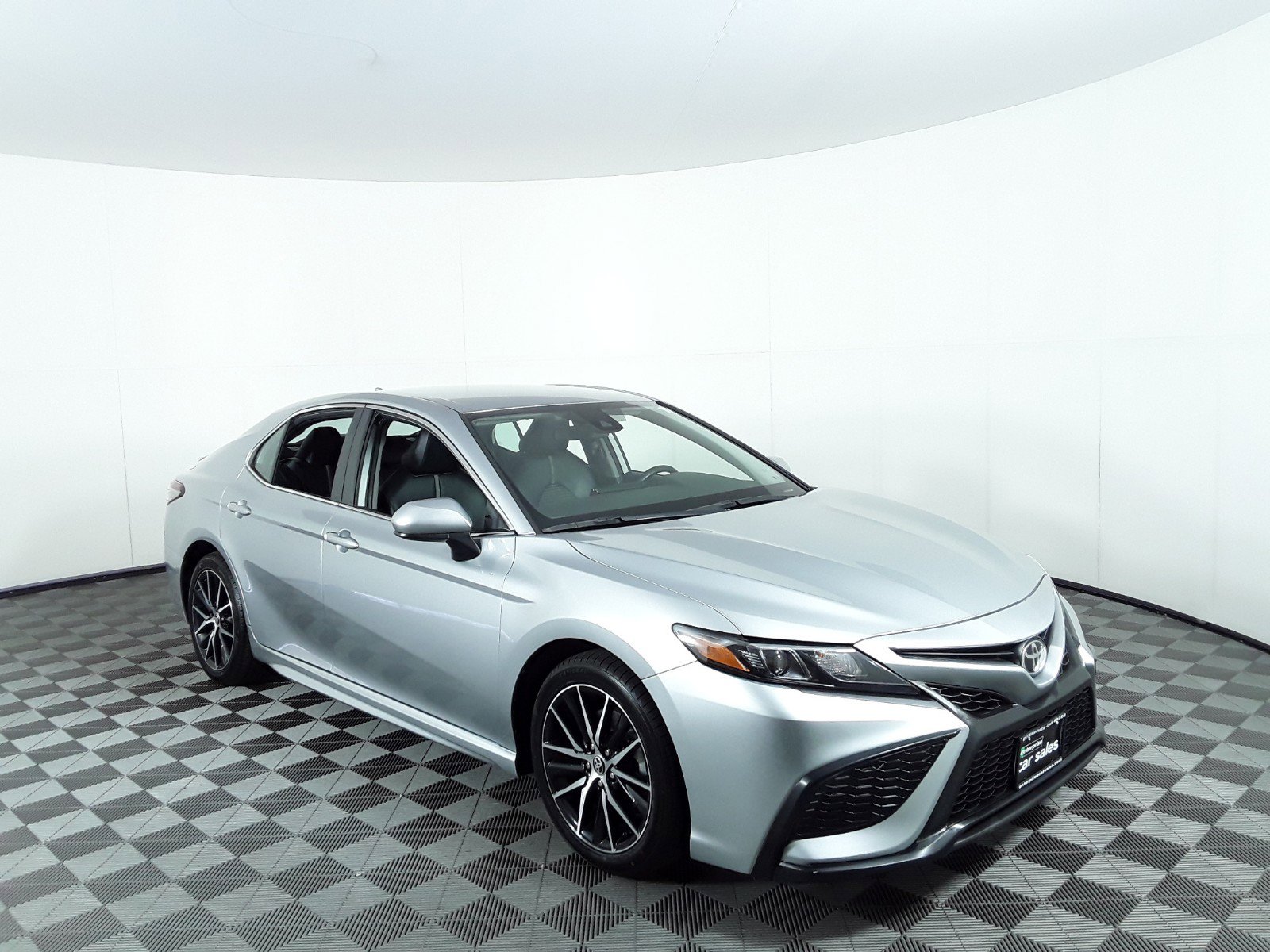 2021 Toyota Camry SE Auto