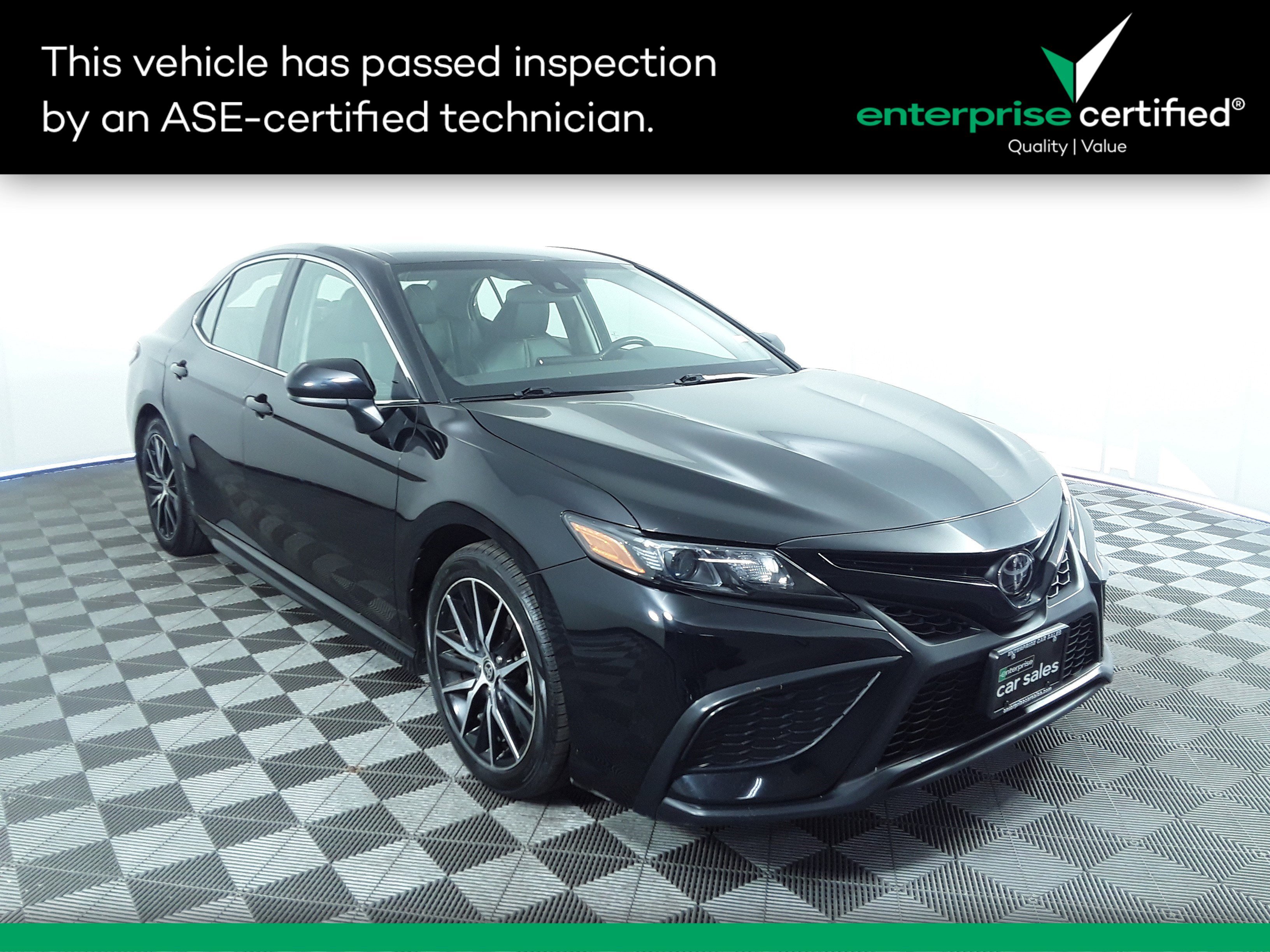 2021 Toyota Camry SE Auto