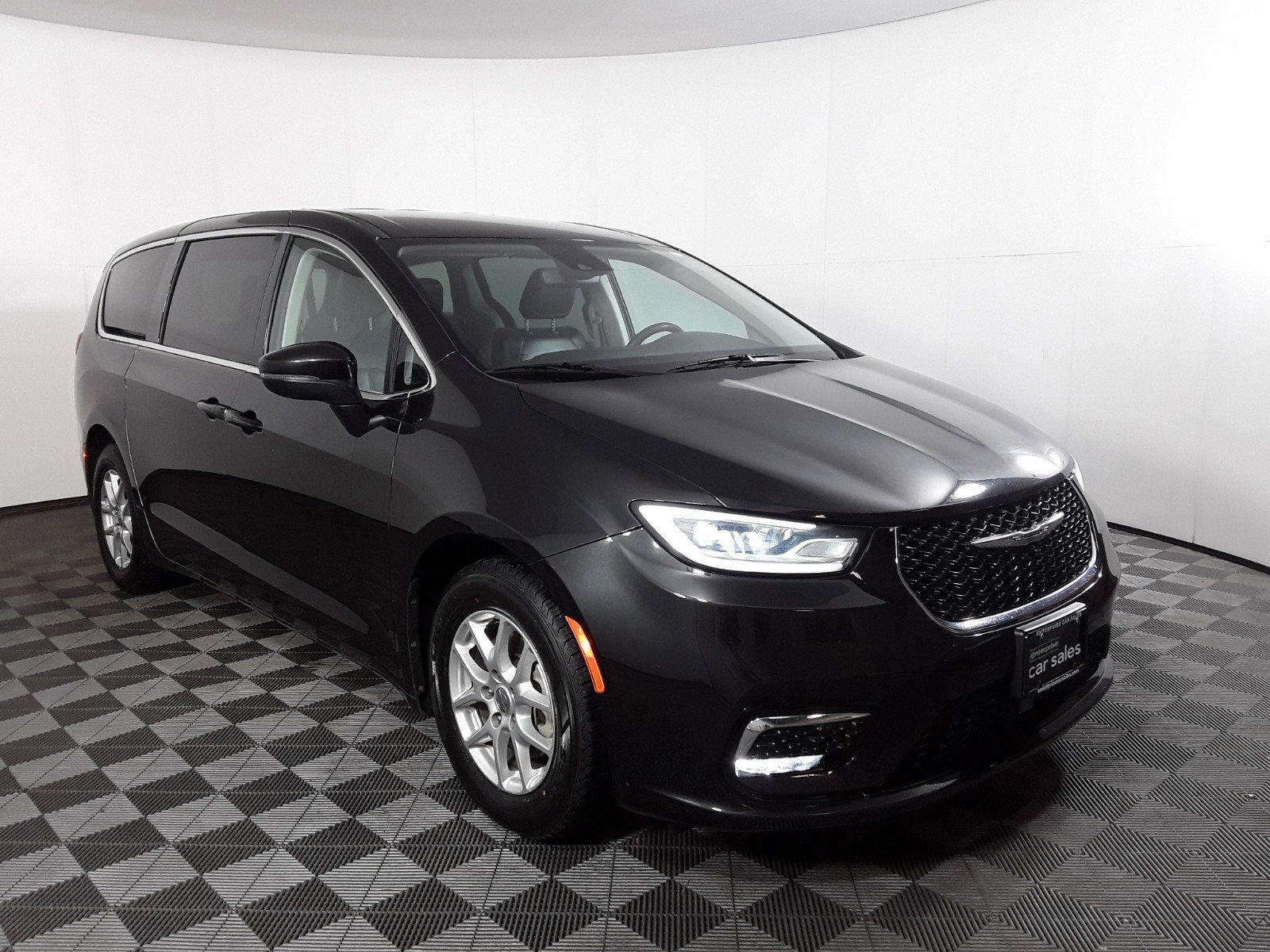 2023 Chrysler Pacifica Touring L FWD