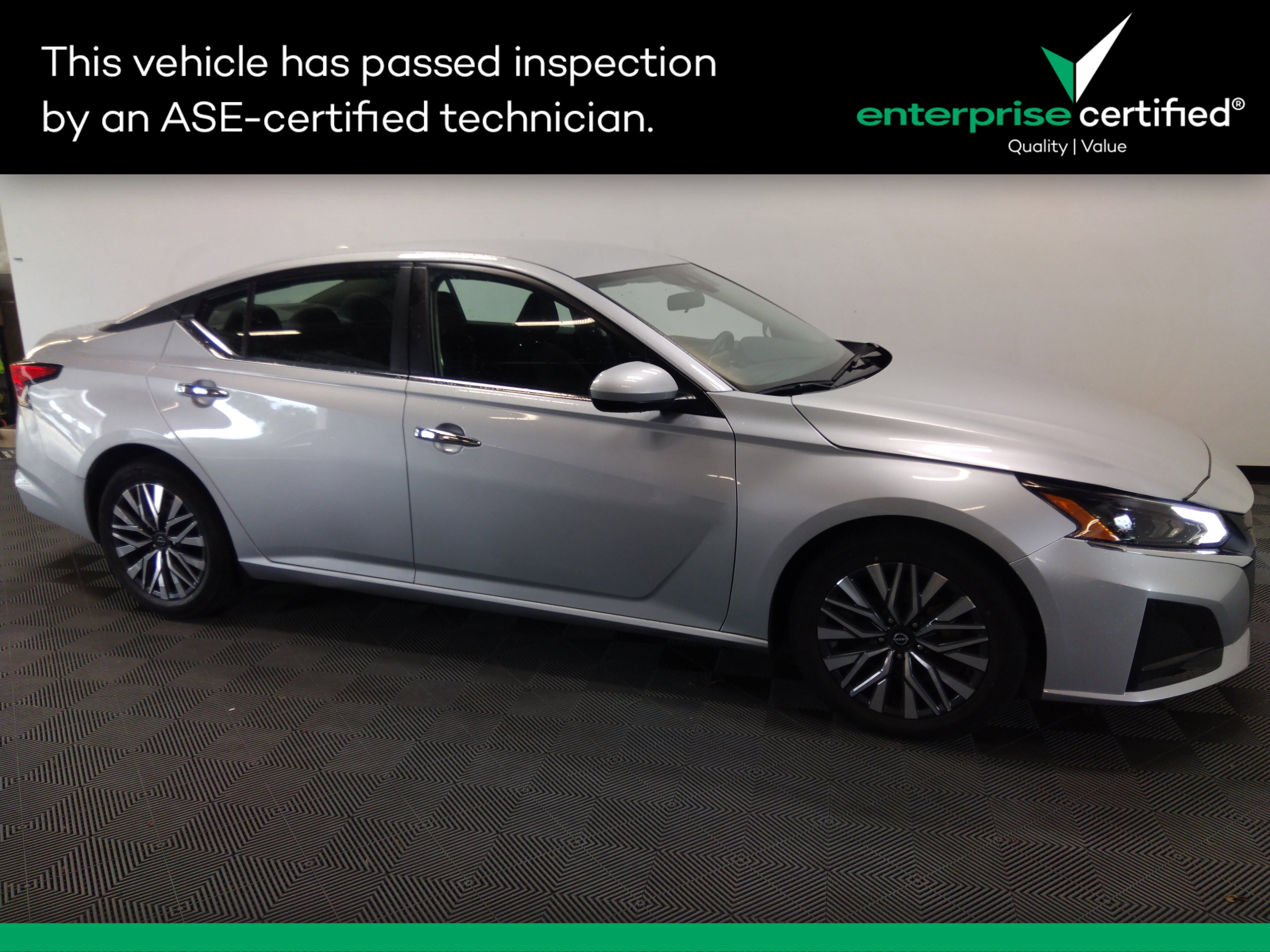 Used 2023 Nissan Altima 2.5 SV Sedan