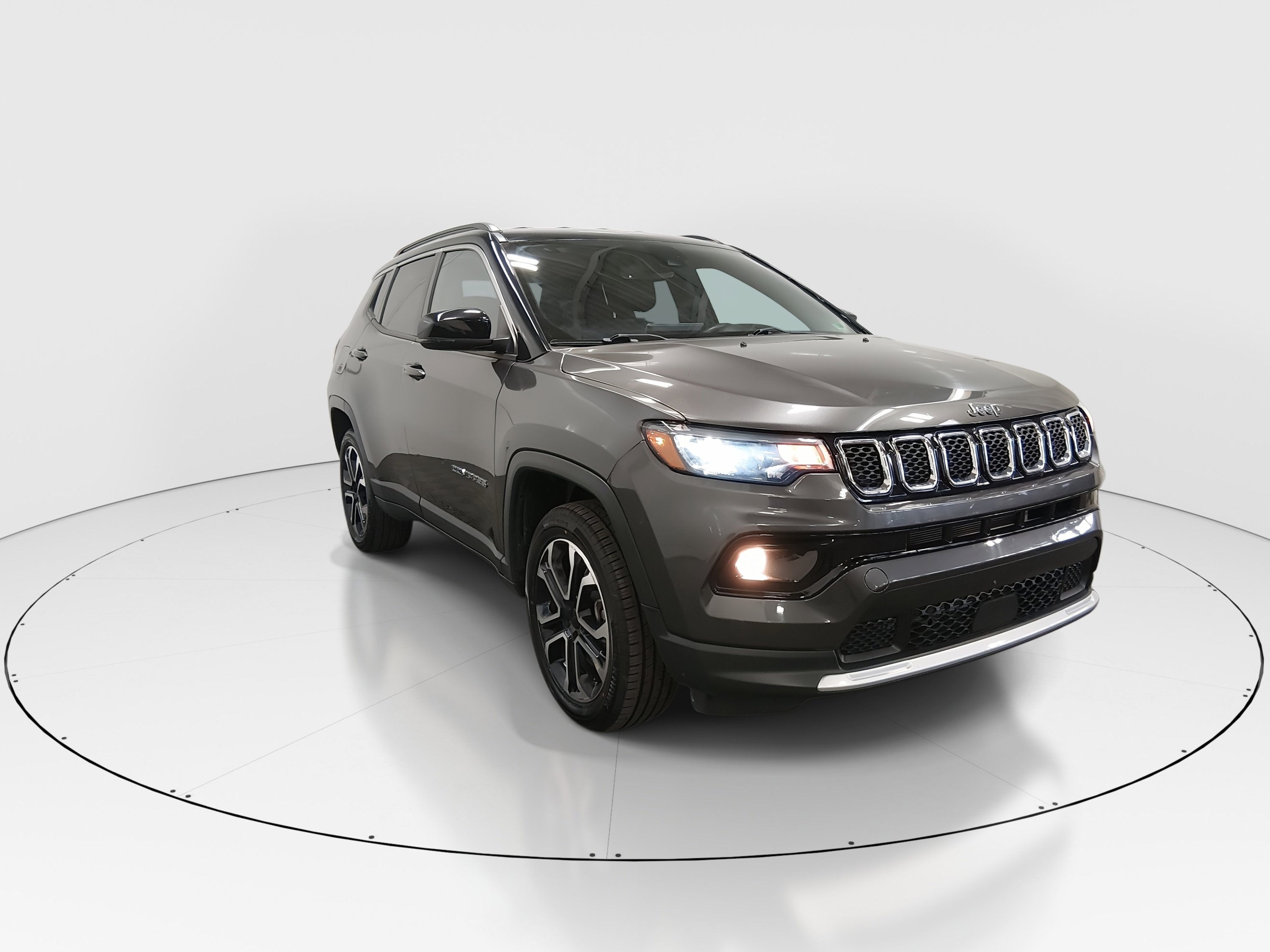 2023 Jeep Compass Limited's photo
