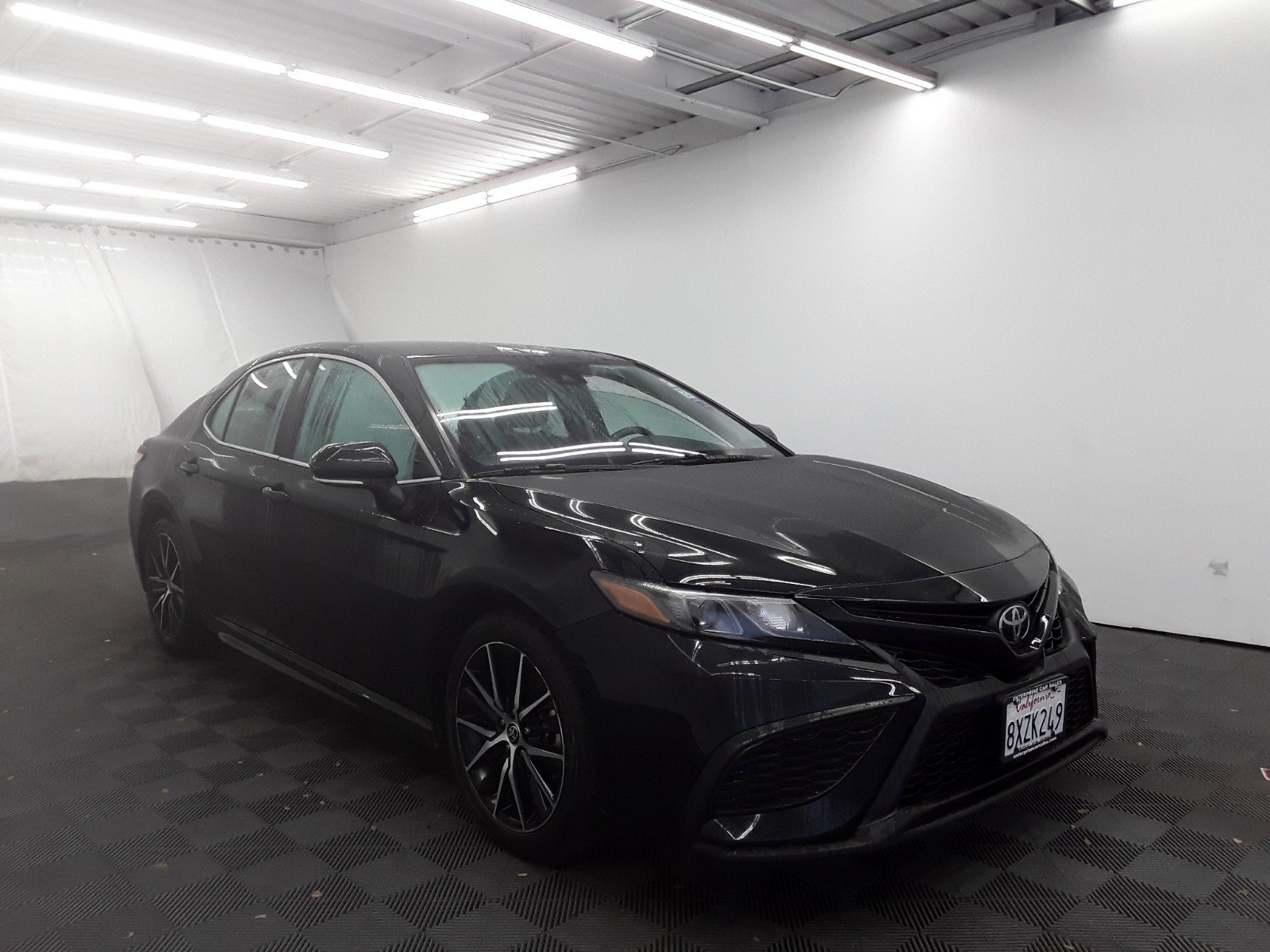 2022 Toyota Camry SE Auto