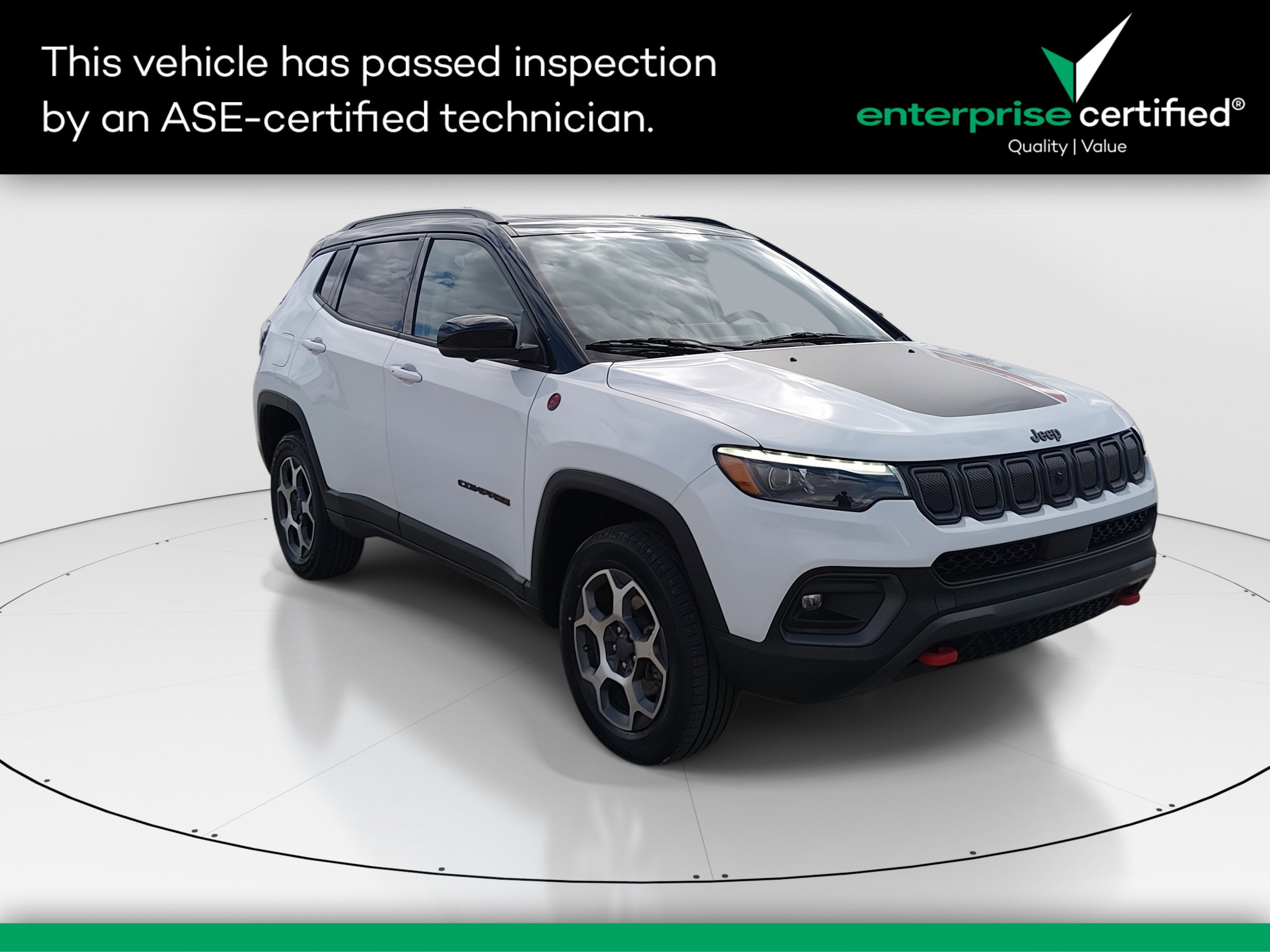 2022 Jeep Compass Trailhawk's photo