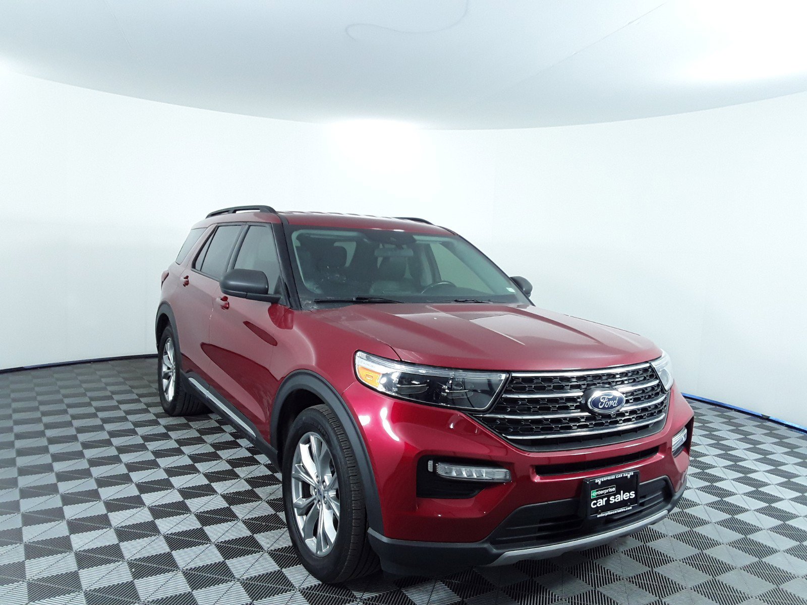 2020 Ford Explorer XLT RWD