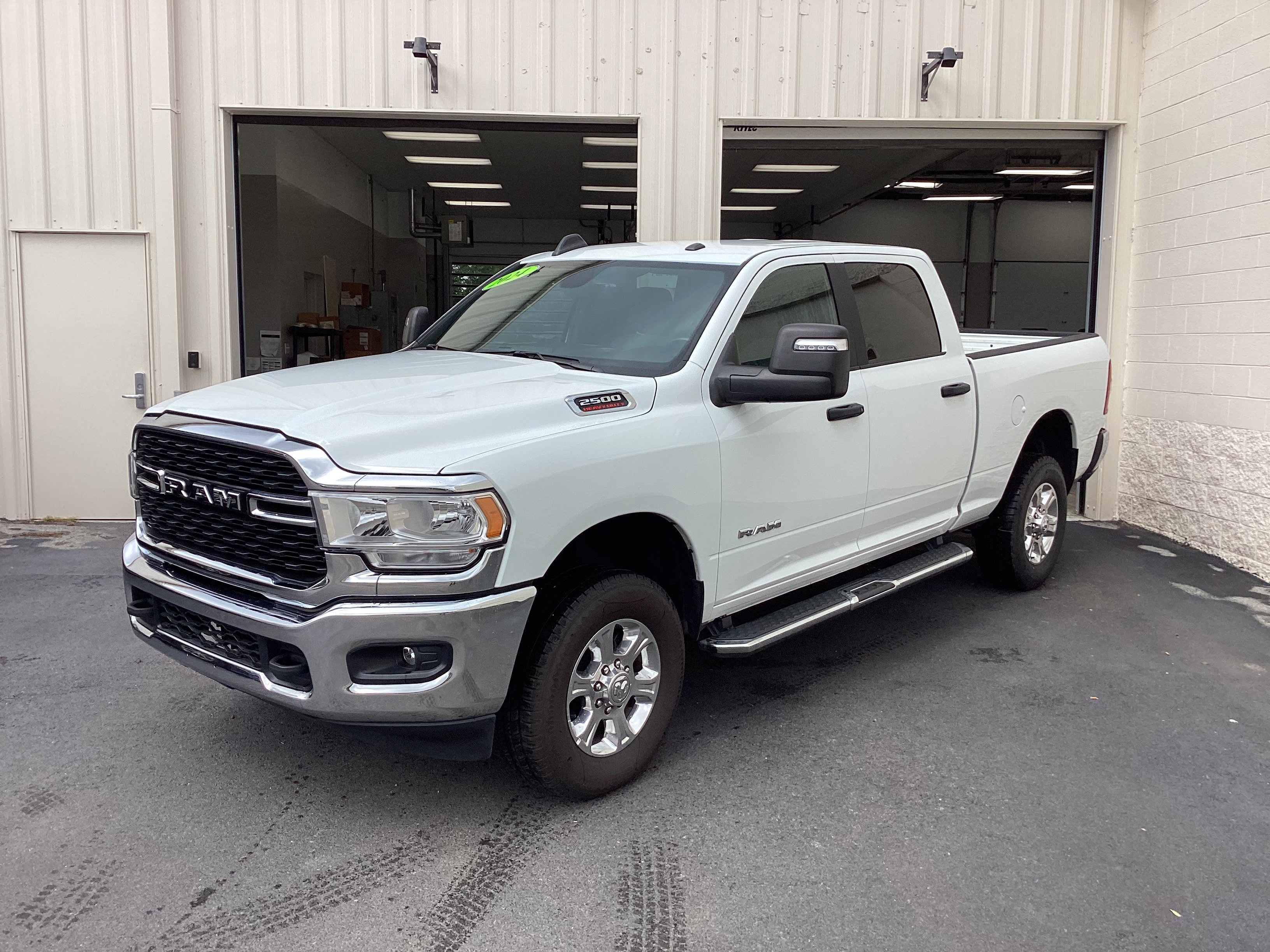 2024 Ram 2500 Big Horn 4x4 Crew Cab 6'4