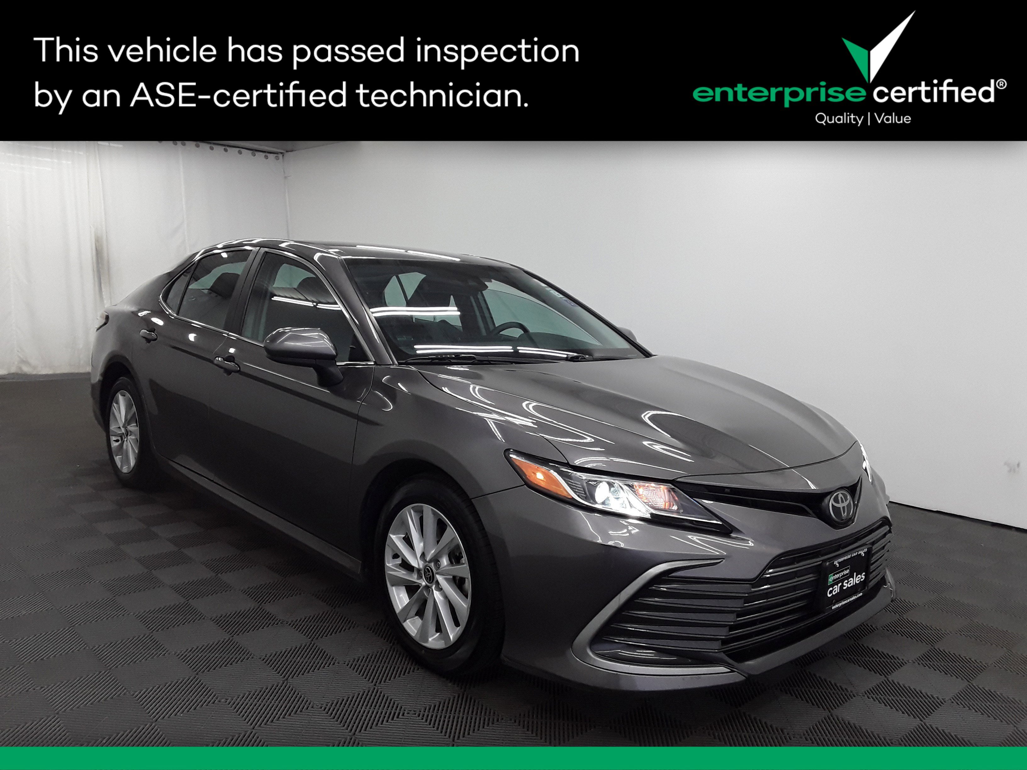 2022 Toyota Camry LE Auto