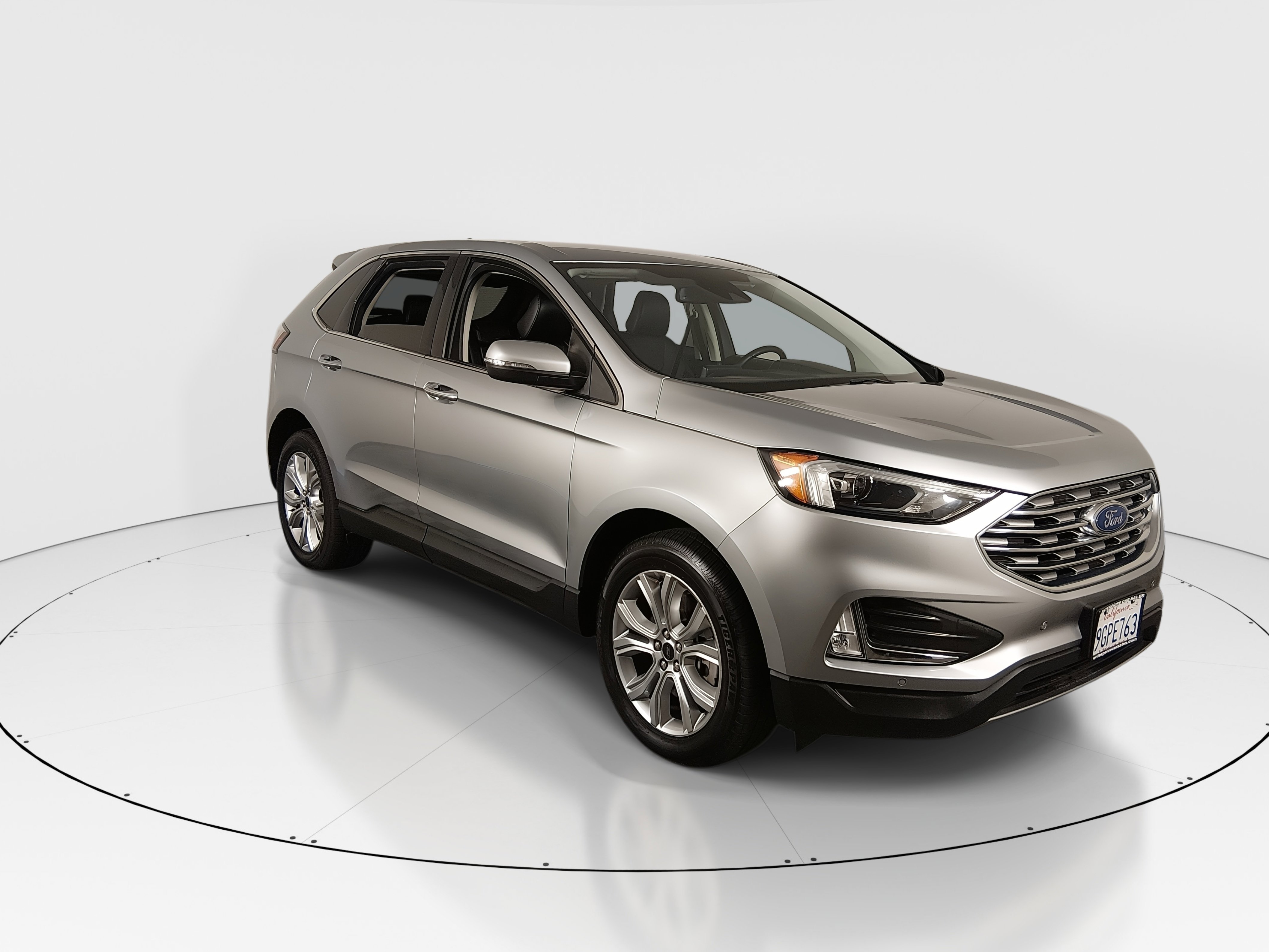 2023 Ford Edge Titanium's photo