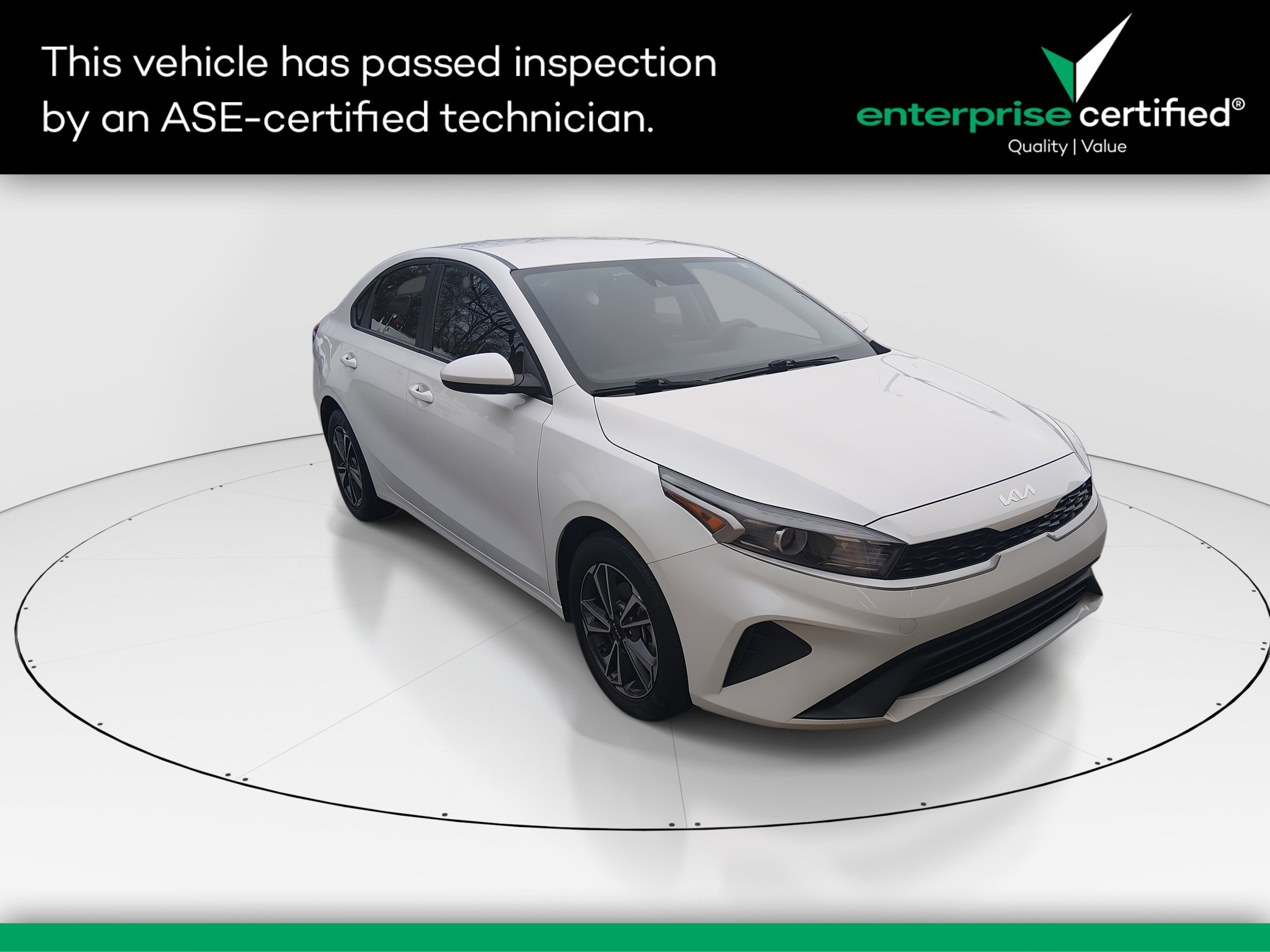 2024 Kia Forte LXS's photo