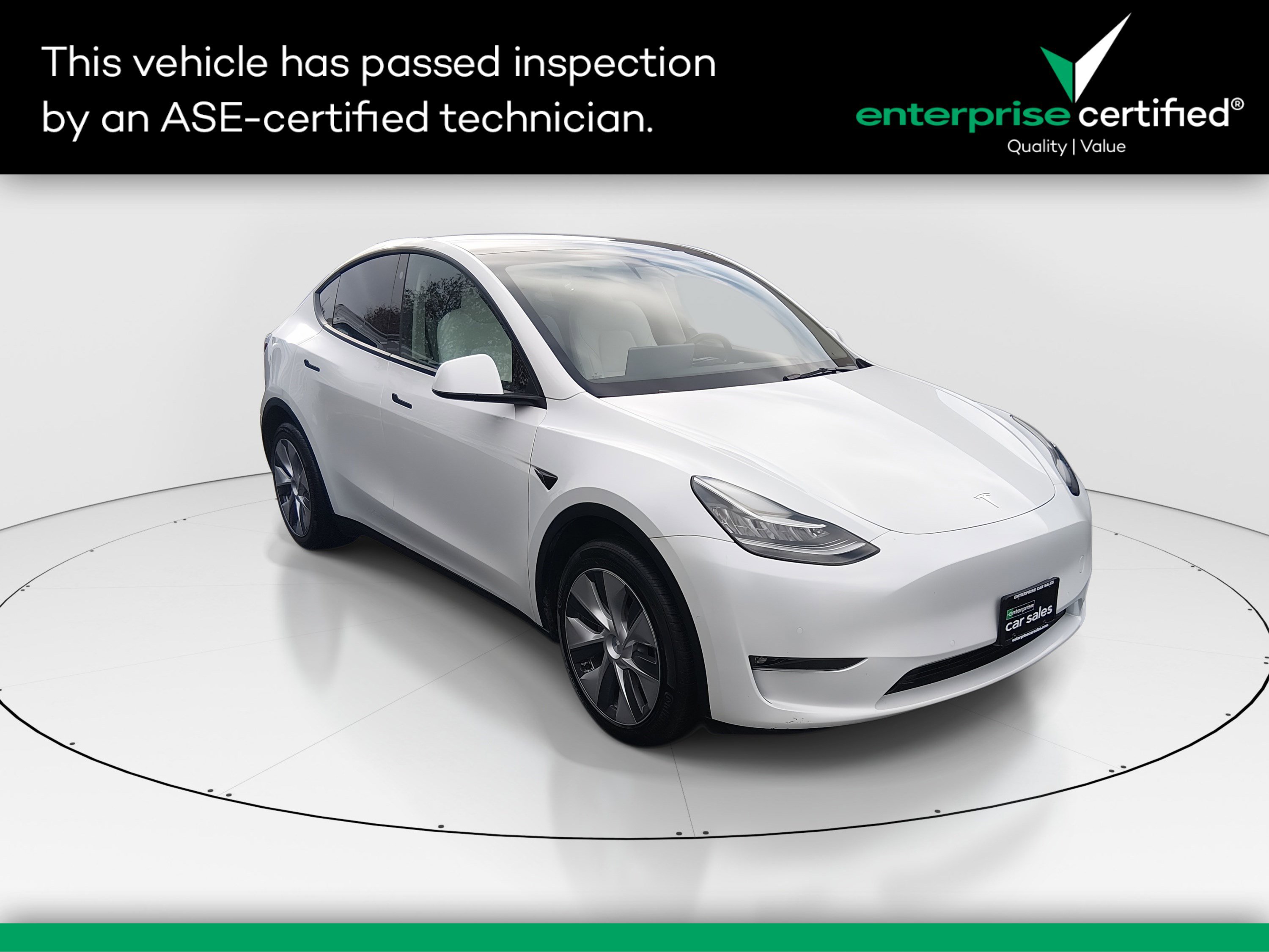 2022 Tesla Model Y Long Range's photo