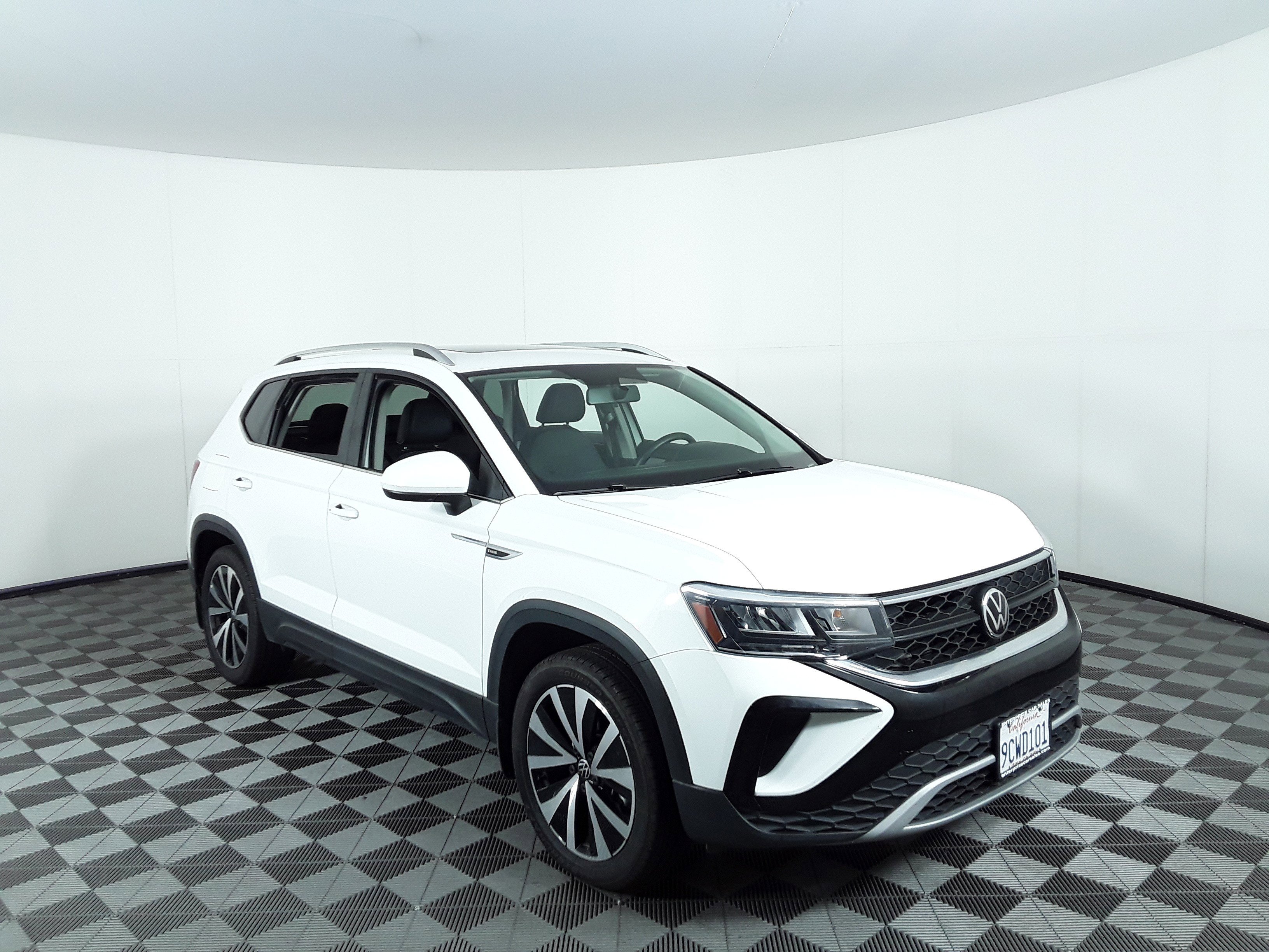 2022 Volkswagen Taos SE FWD