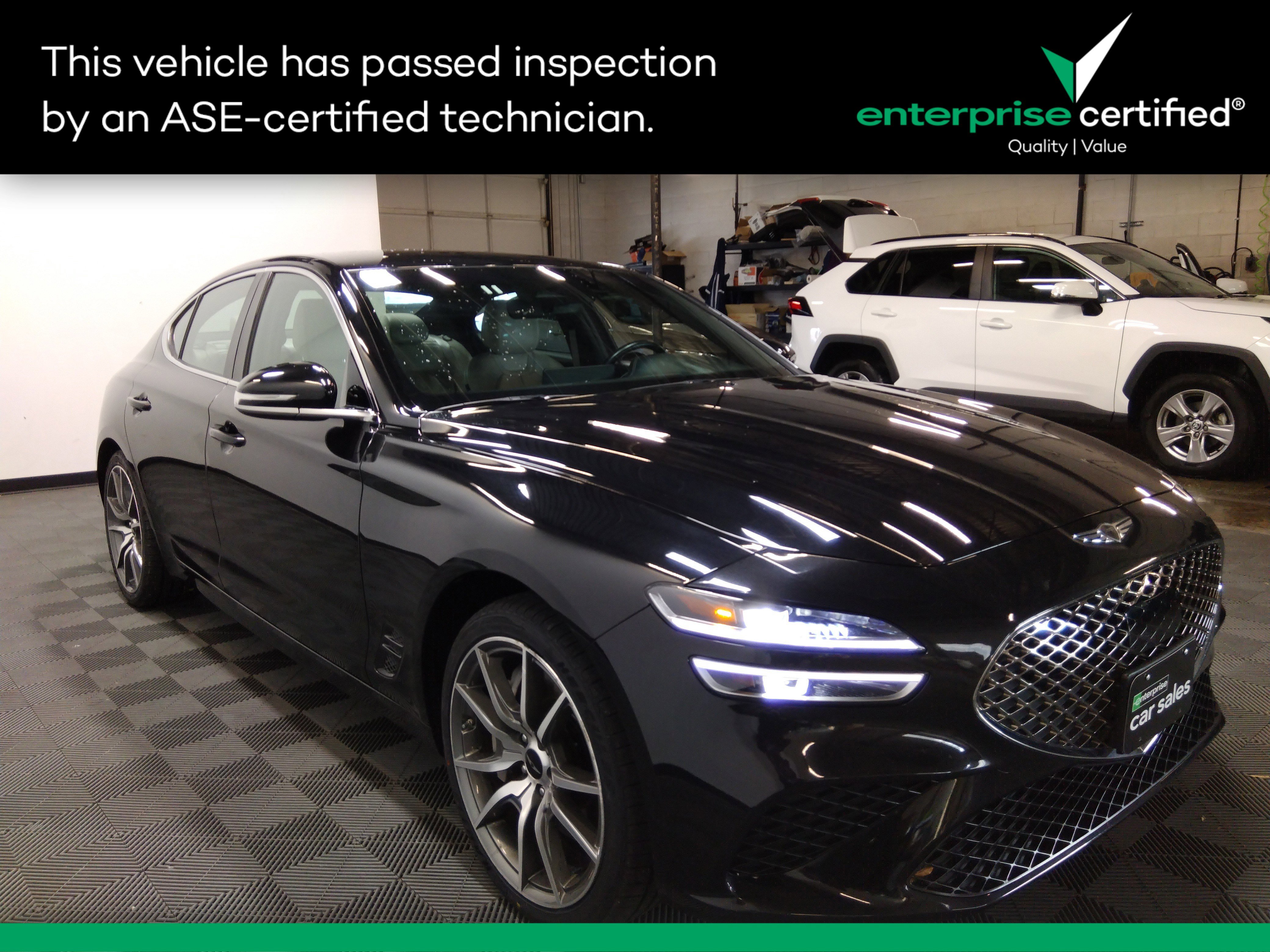 2024 GENESIS G70 Standard's photo