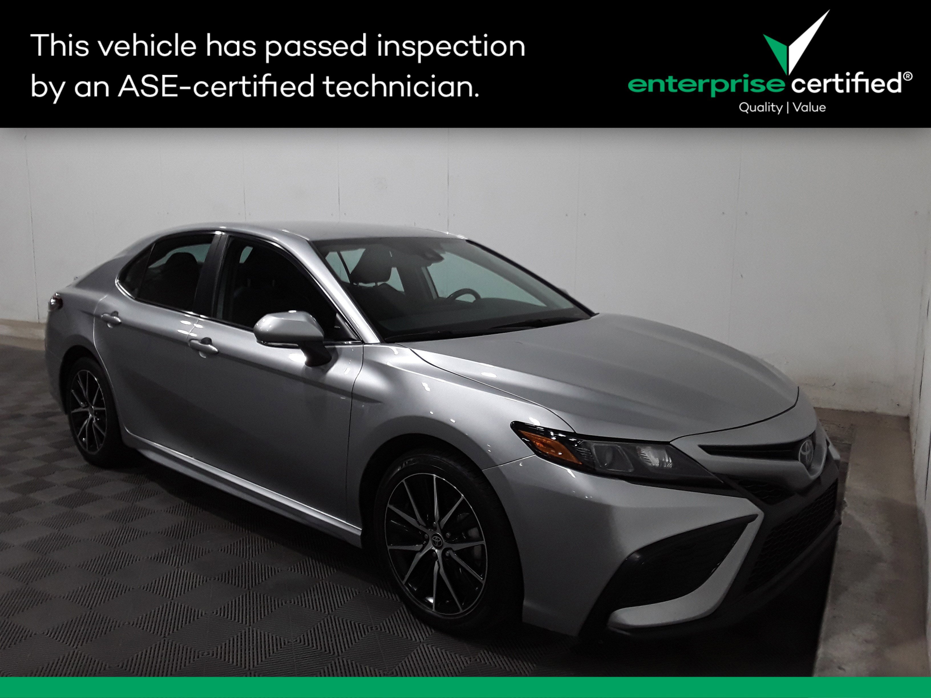 2023 Toyota Camry SE Auto