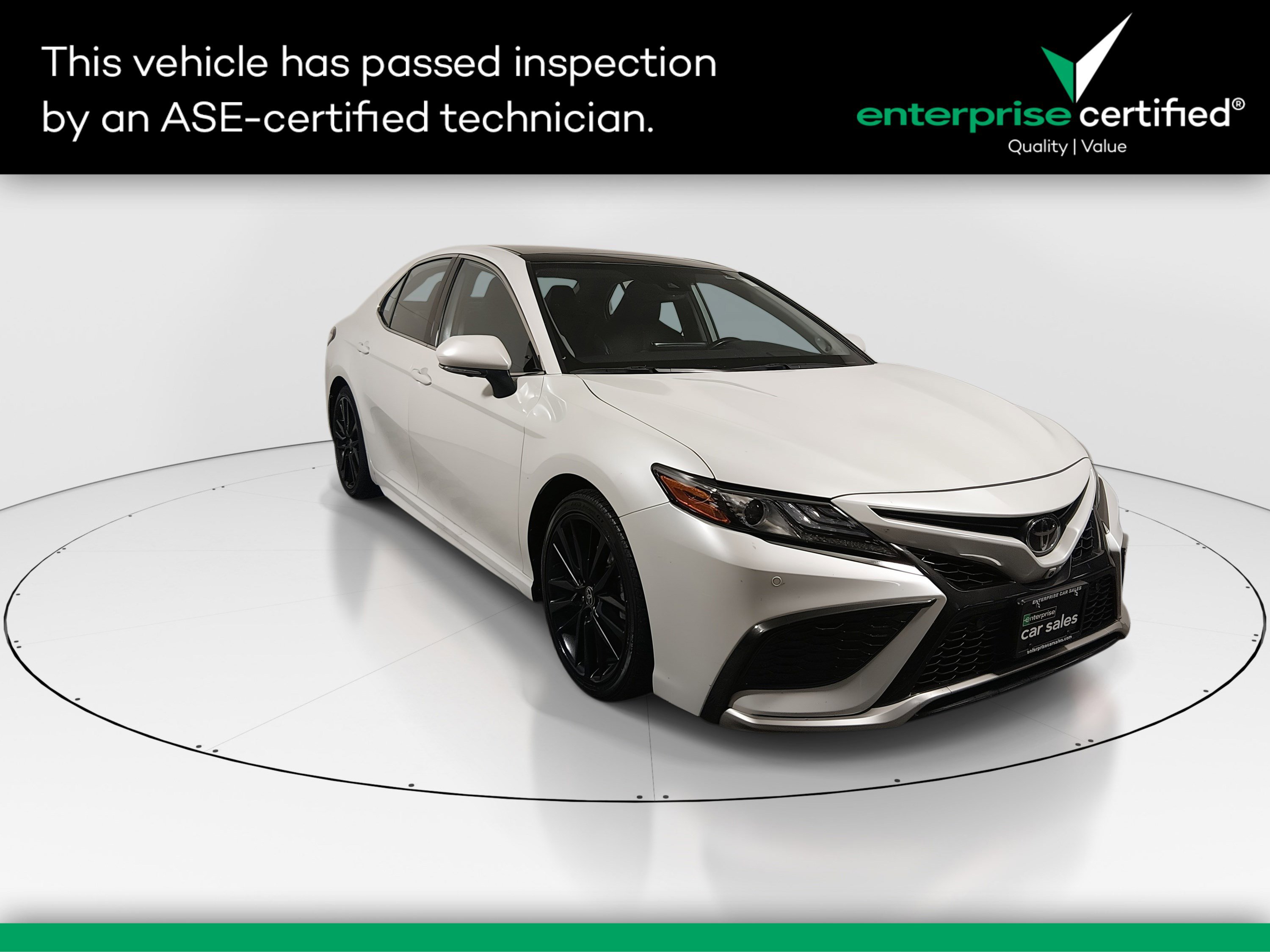 2023 Toyota Camry XSE's photo