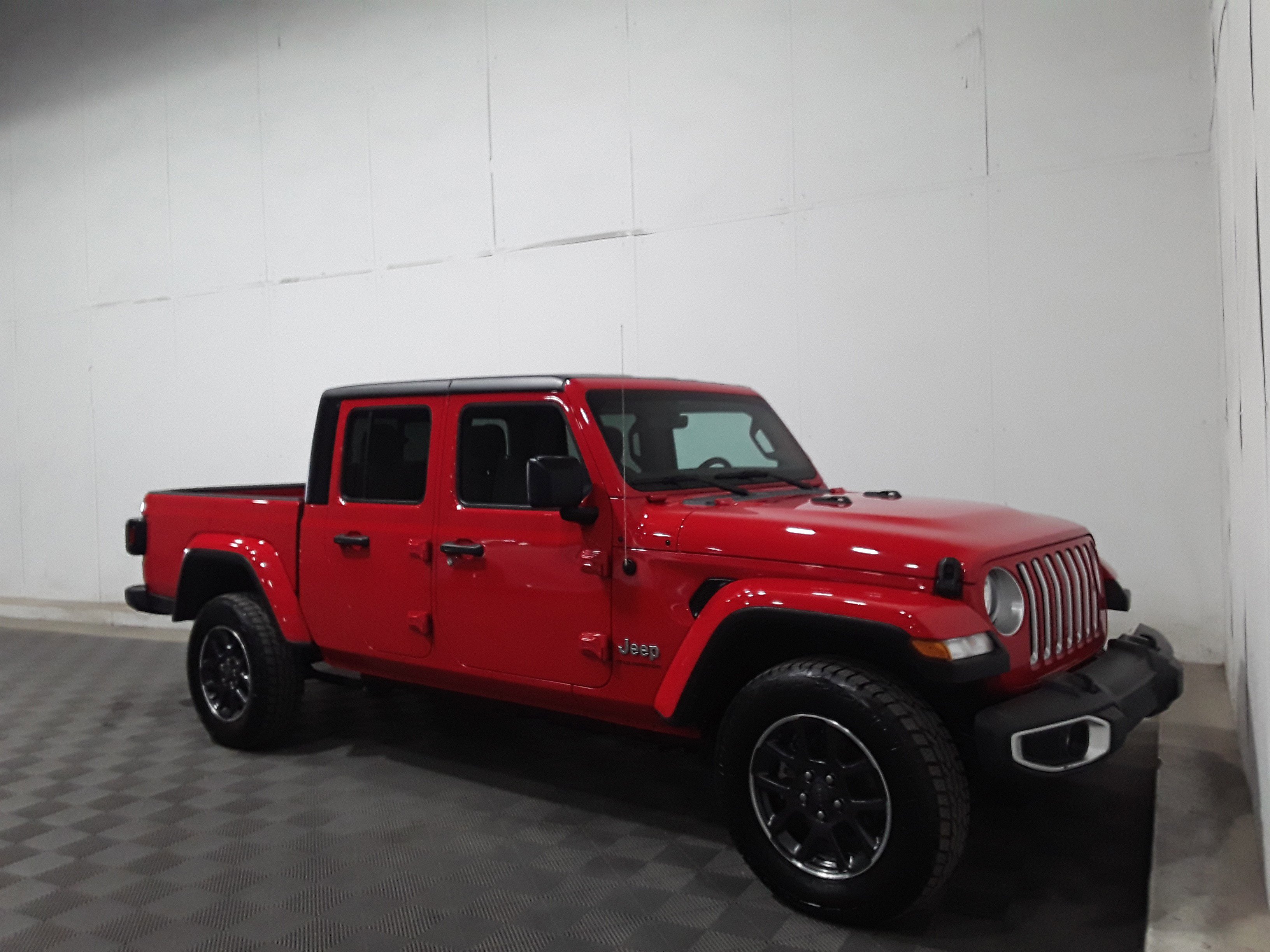 2023 Jeep Gladiator Overland 4x4 *Ltd Avail*