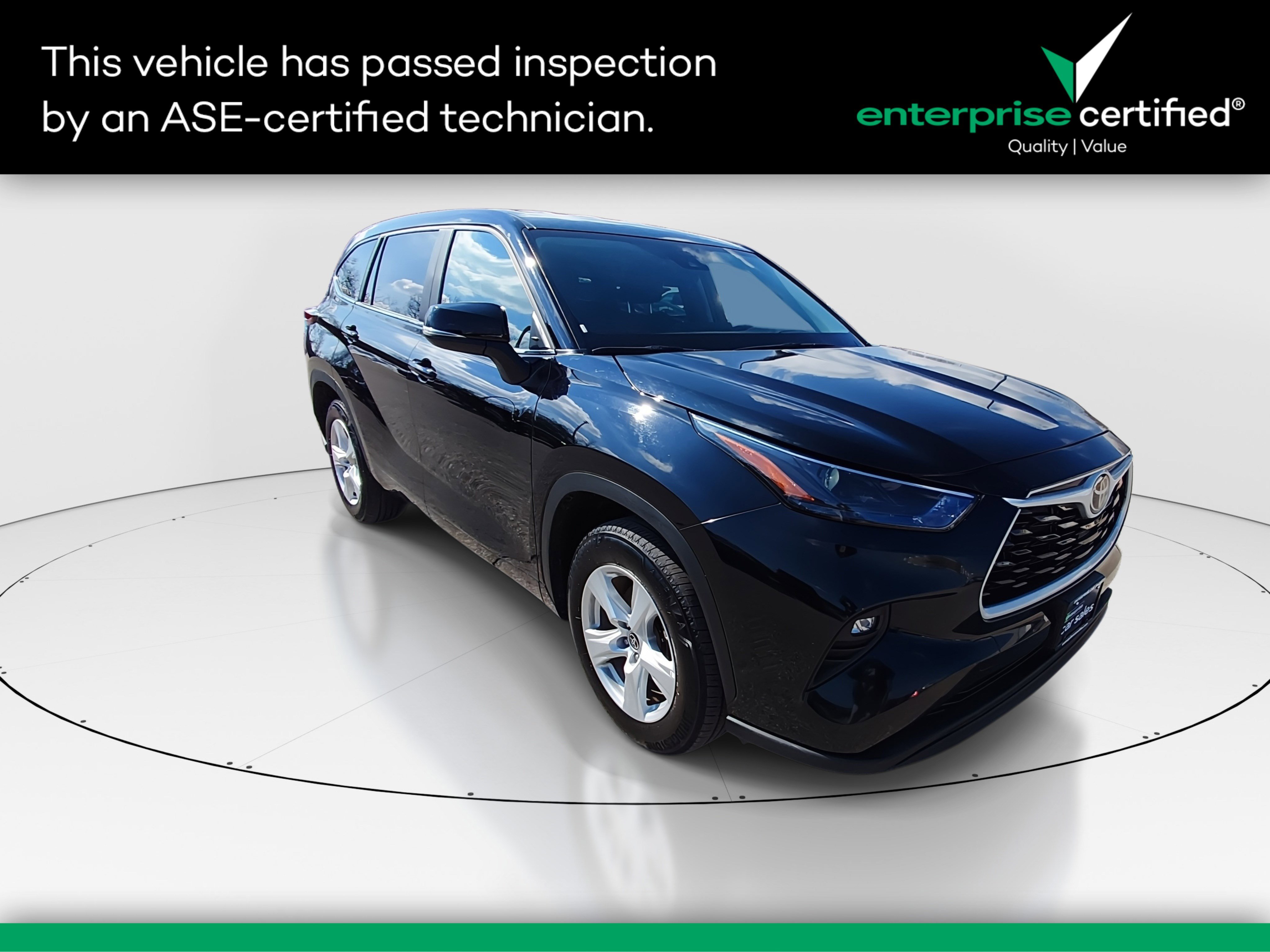 Used 2025 Toyota Highlander LE FWD