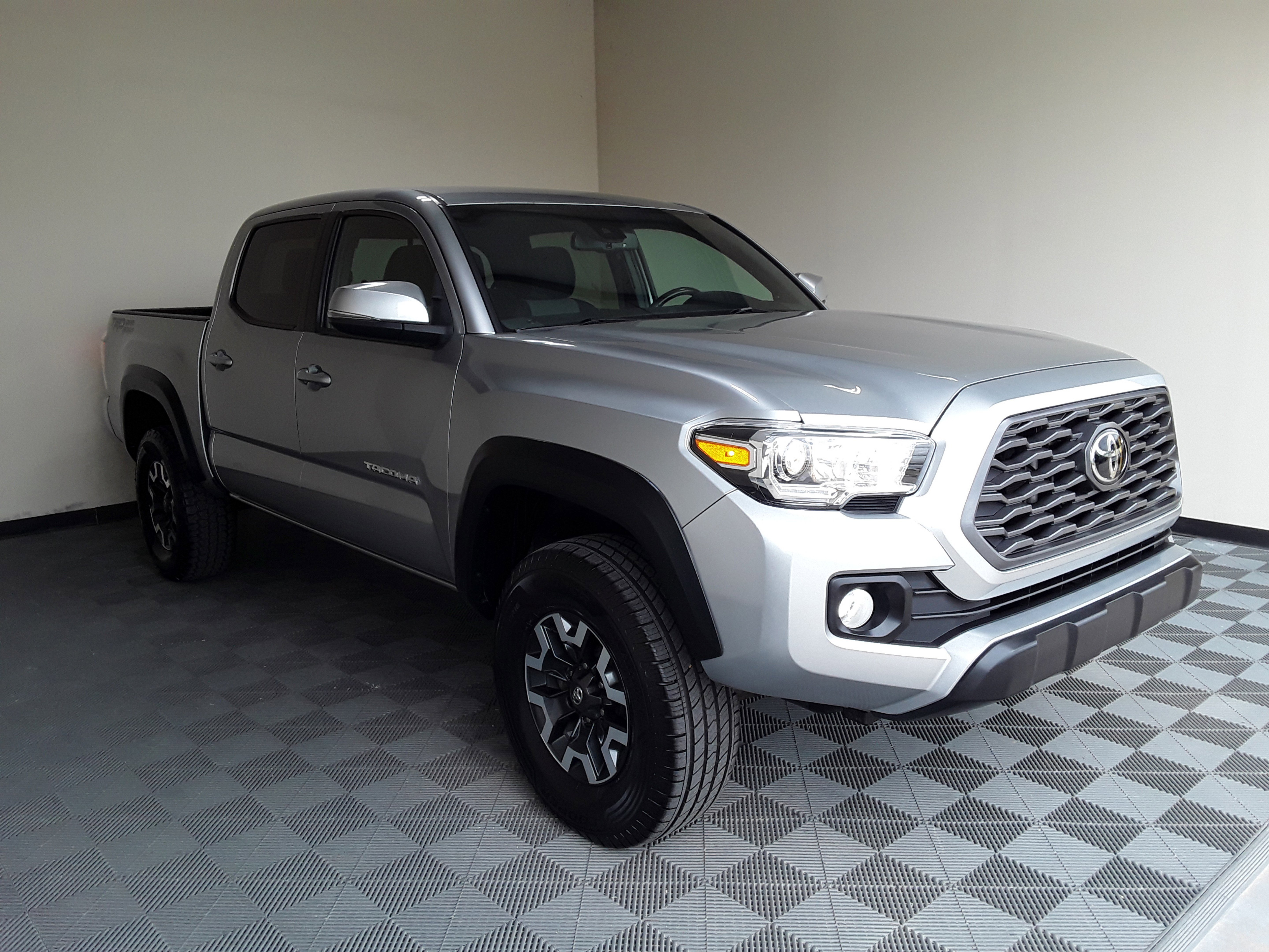 Used 2022 Toyota Tacoma 2WD TRD Off Road Double Cab 5' Bed V6 AT