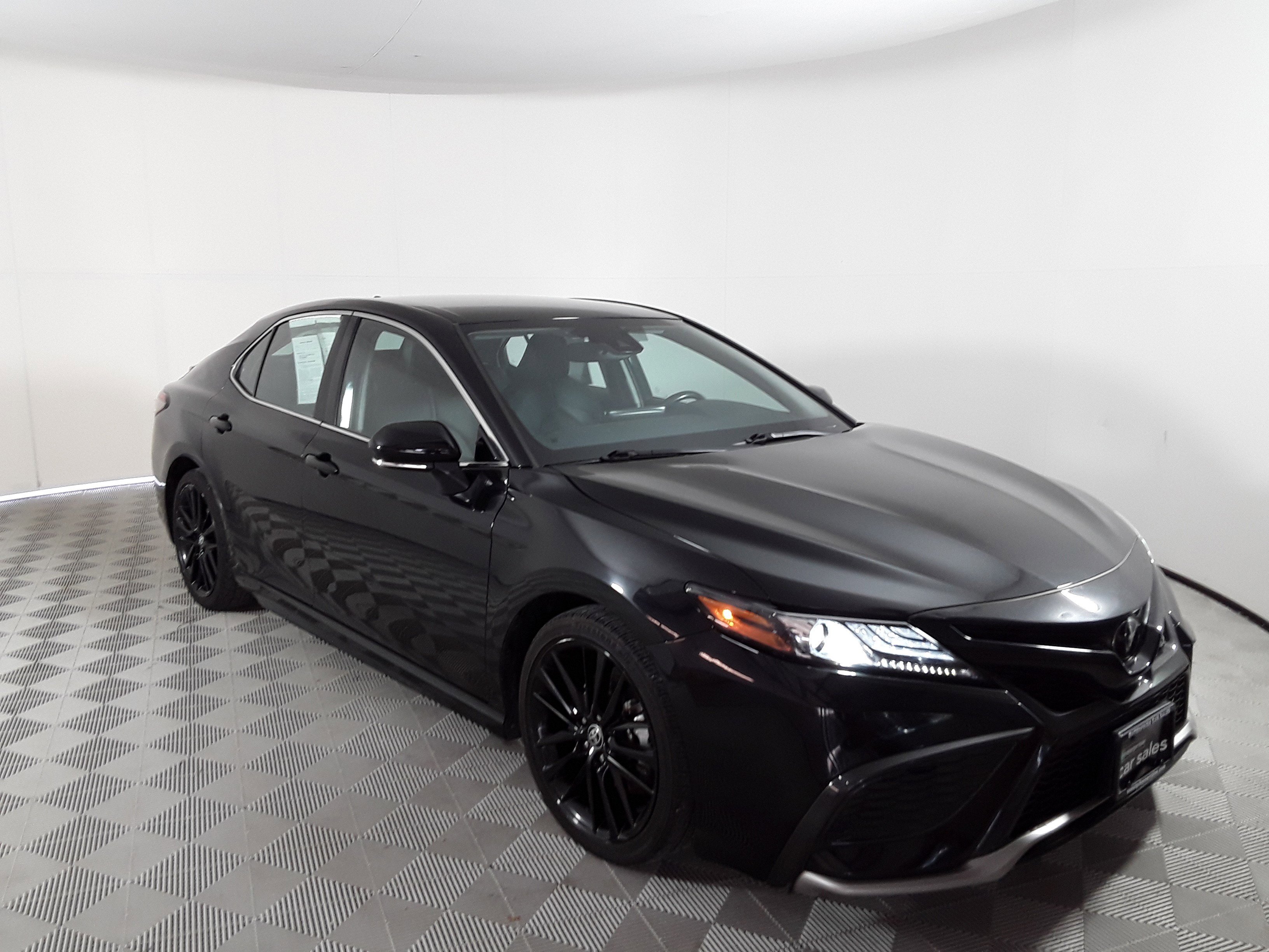 2023 Toyota Camry XSE Auto