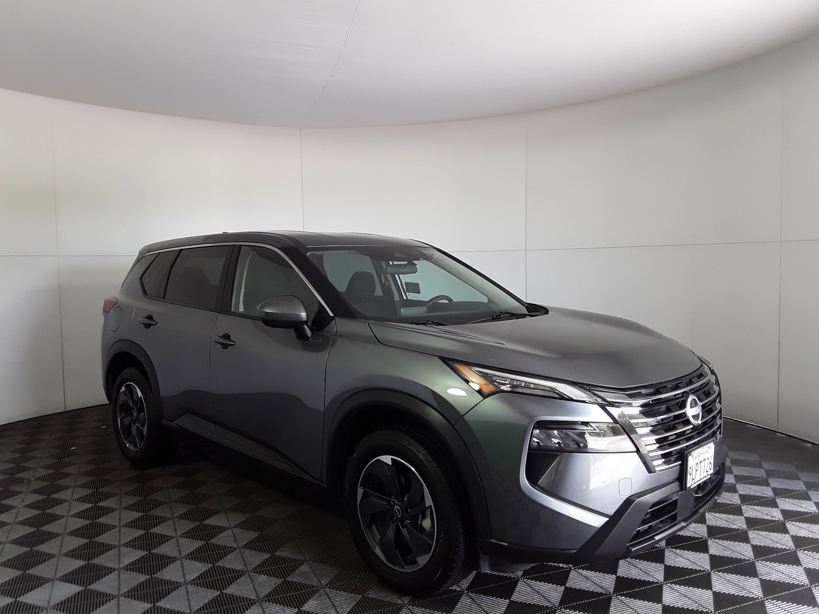 2024 Nissan Rogue FWD SV
