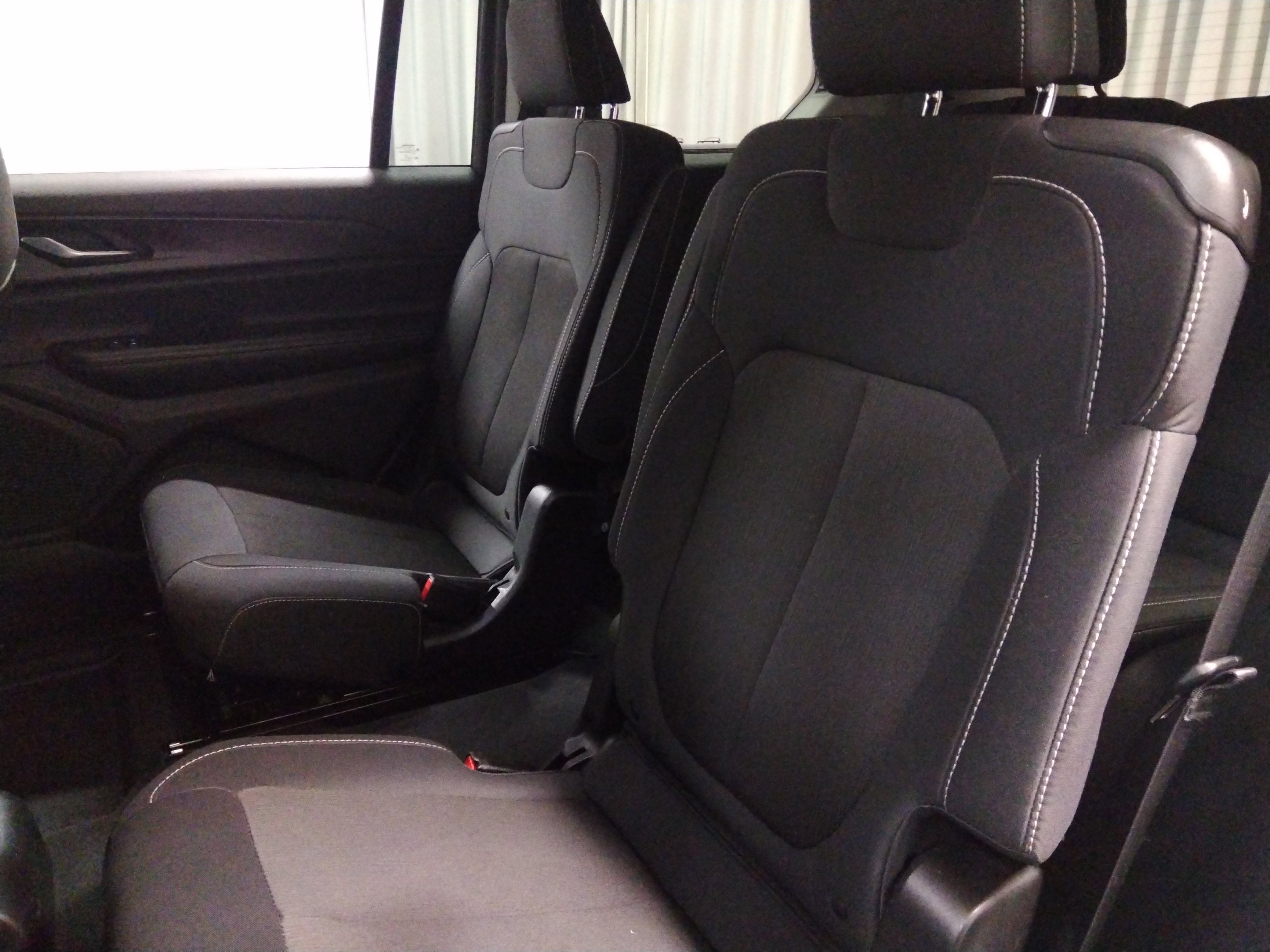 Image of Used 2023 Jeep Grand Cherokee L Laredo 4x4