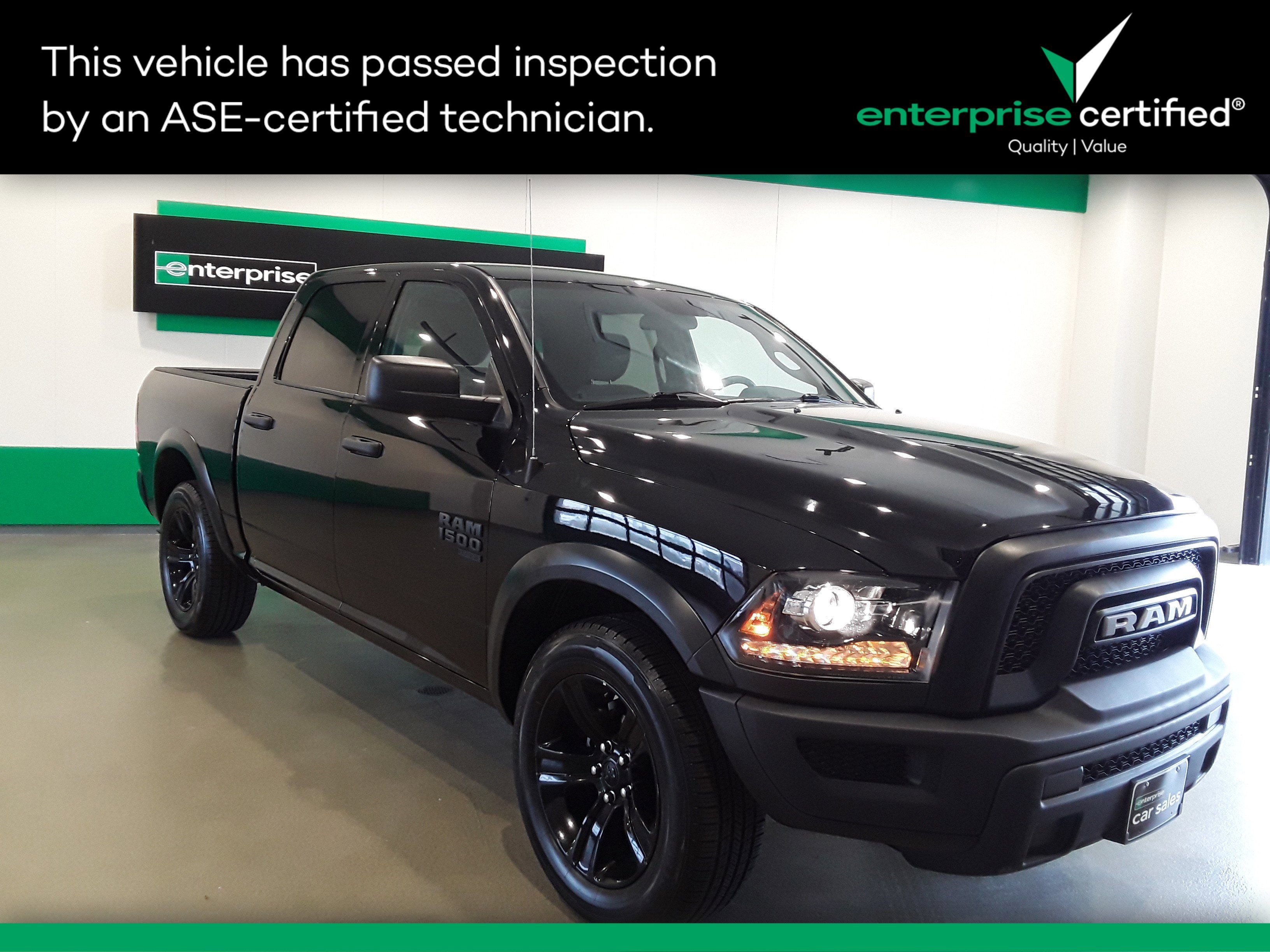 2024 Ram 1500 Classic Warlock 4x2 Crew Cab 5'7