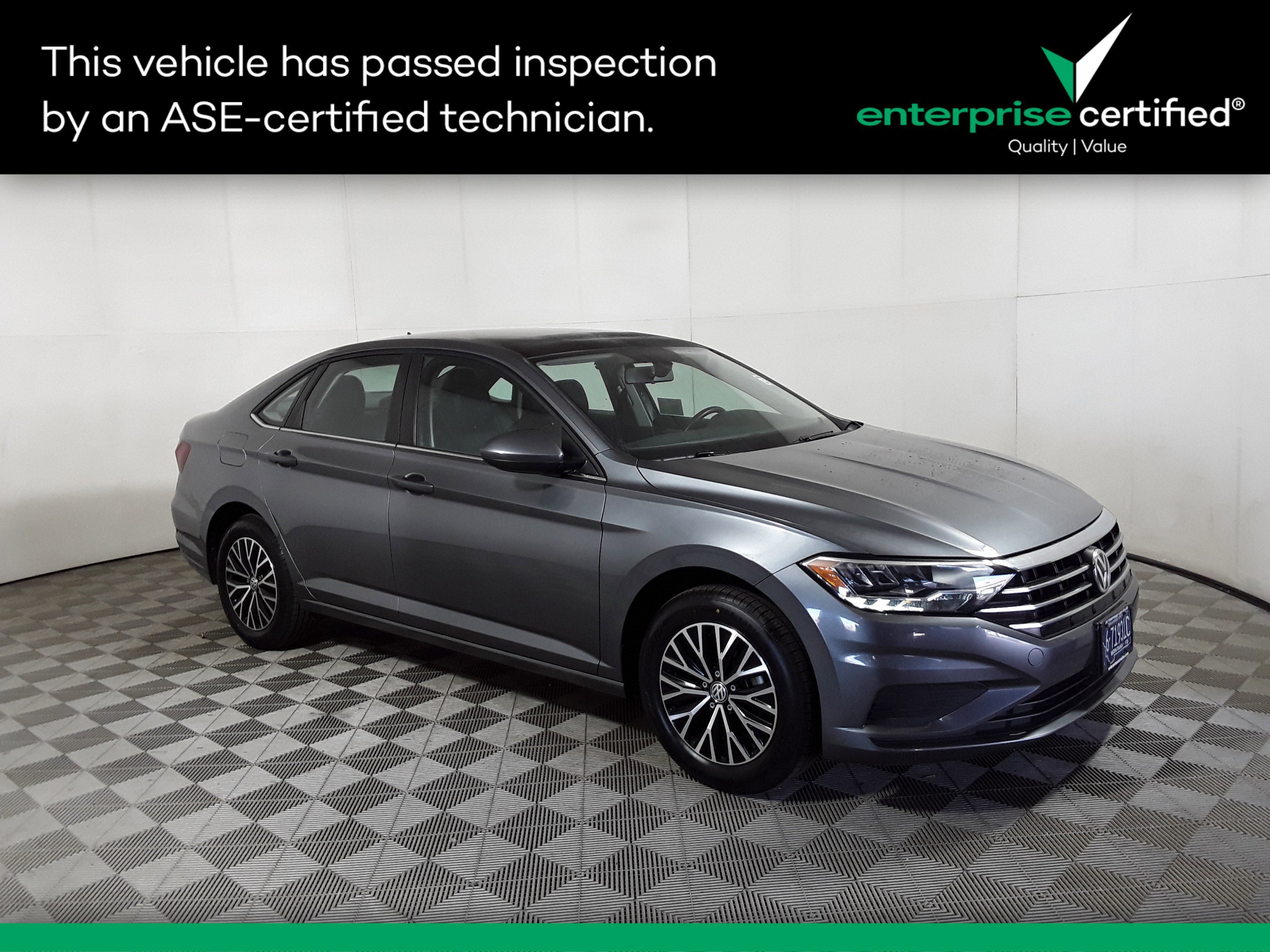 Used 2021 Volkswagen Jetta SE Auto