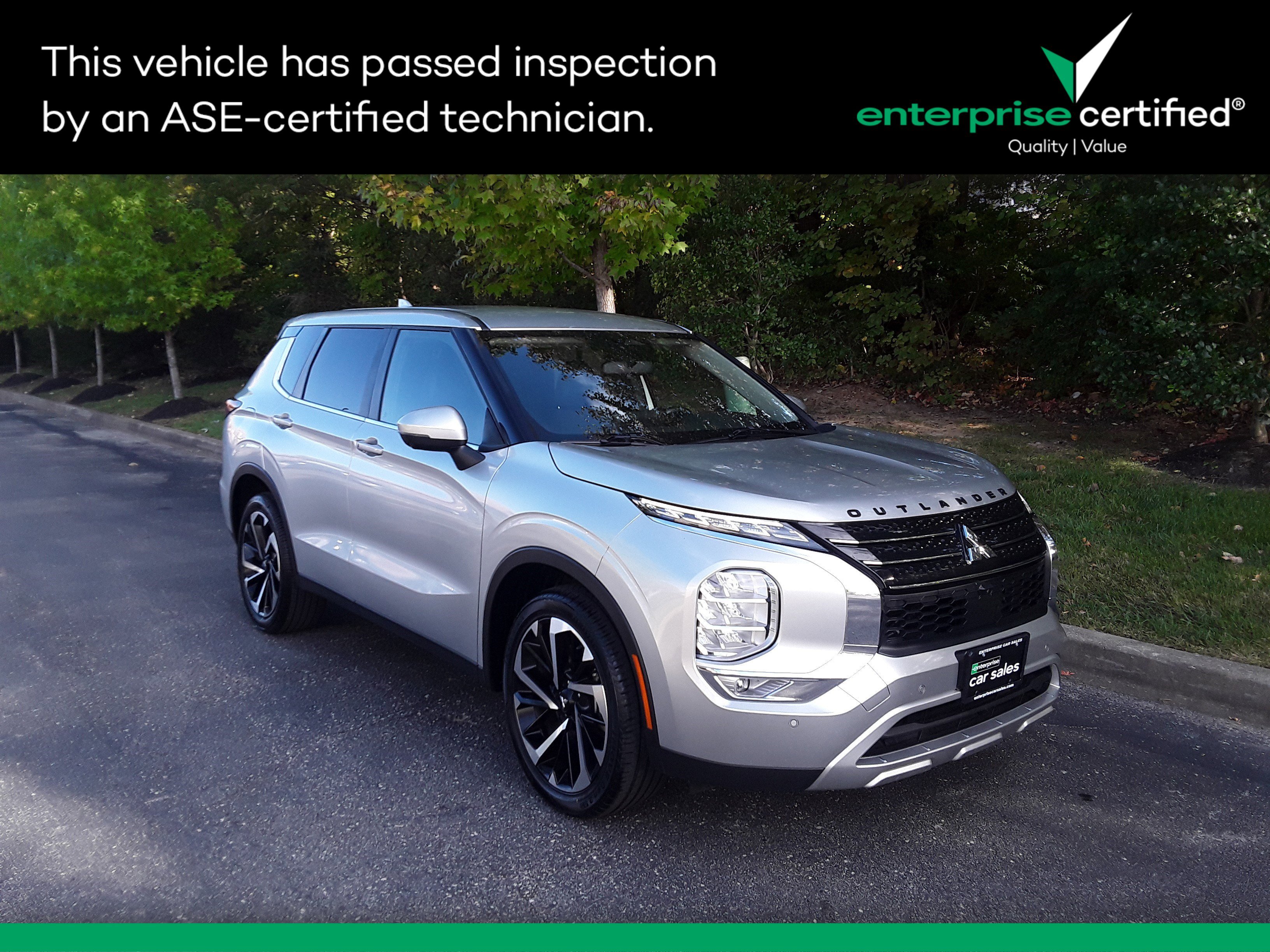 2024 Mitsubishi Outlander SE