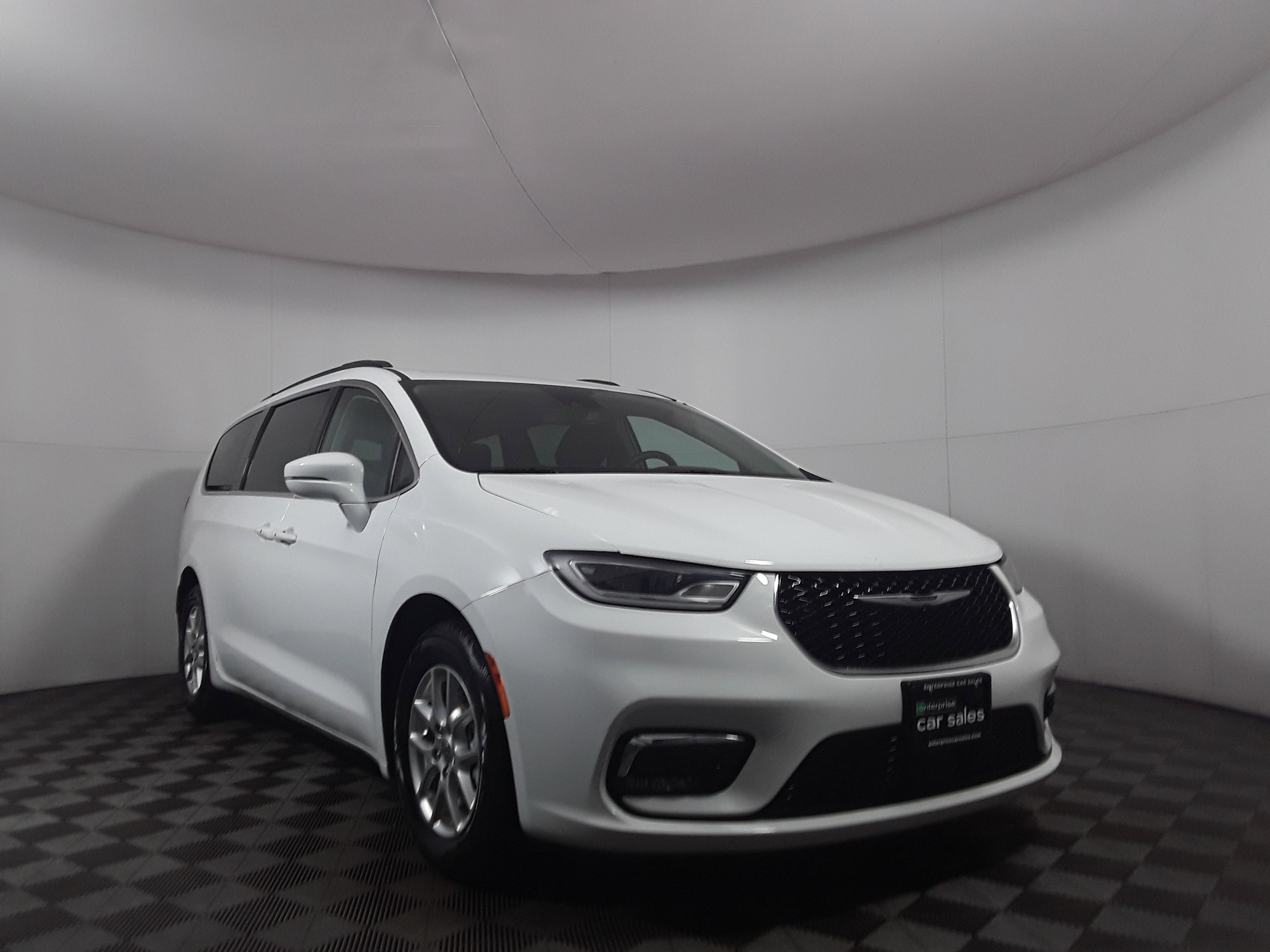 Used 2022 Chrysler Pacifica Touring L FWD