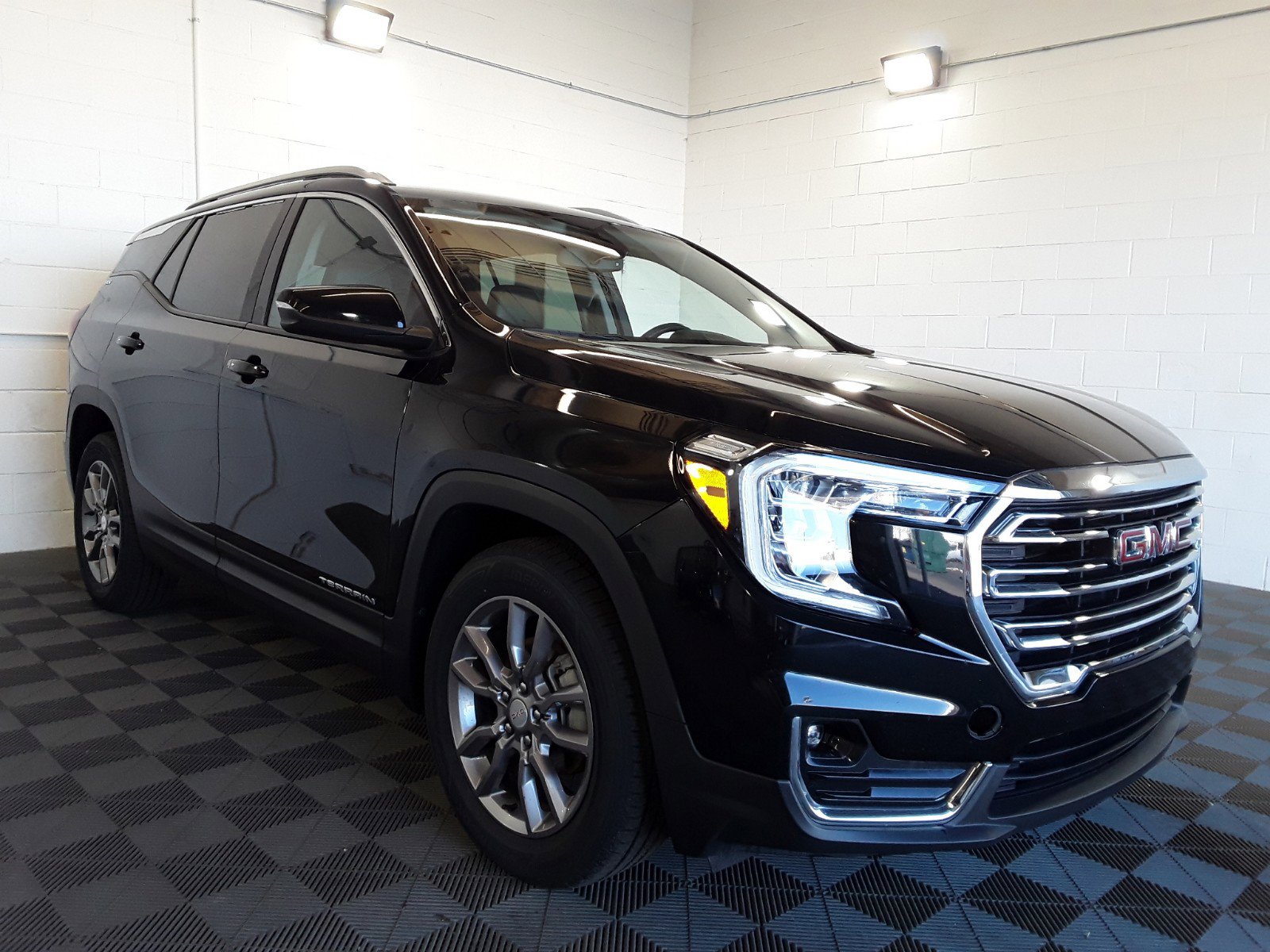 2023 GMC Terrain FWD 4dr SLT