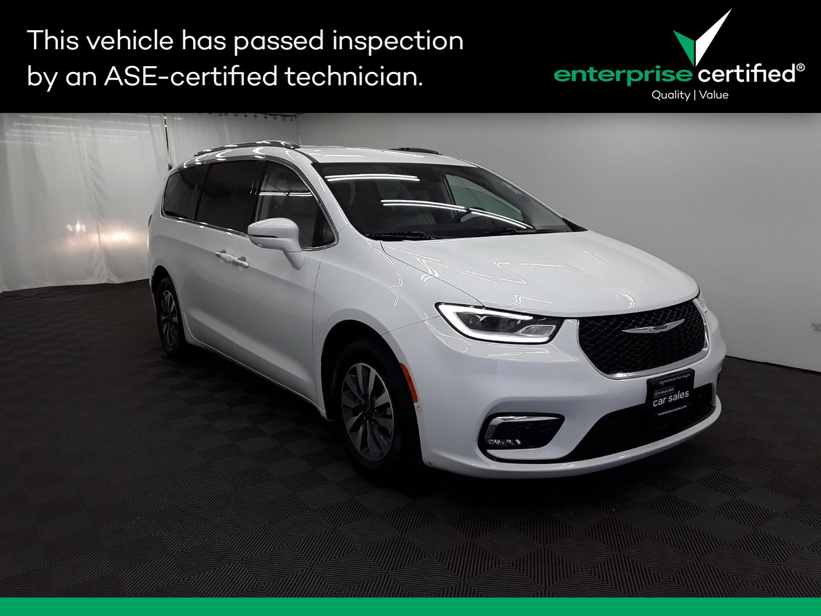 Used 2021 Chrysler Pacifica Hybrid Touring L FWD