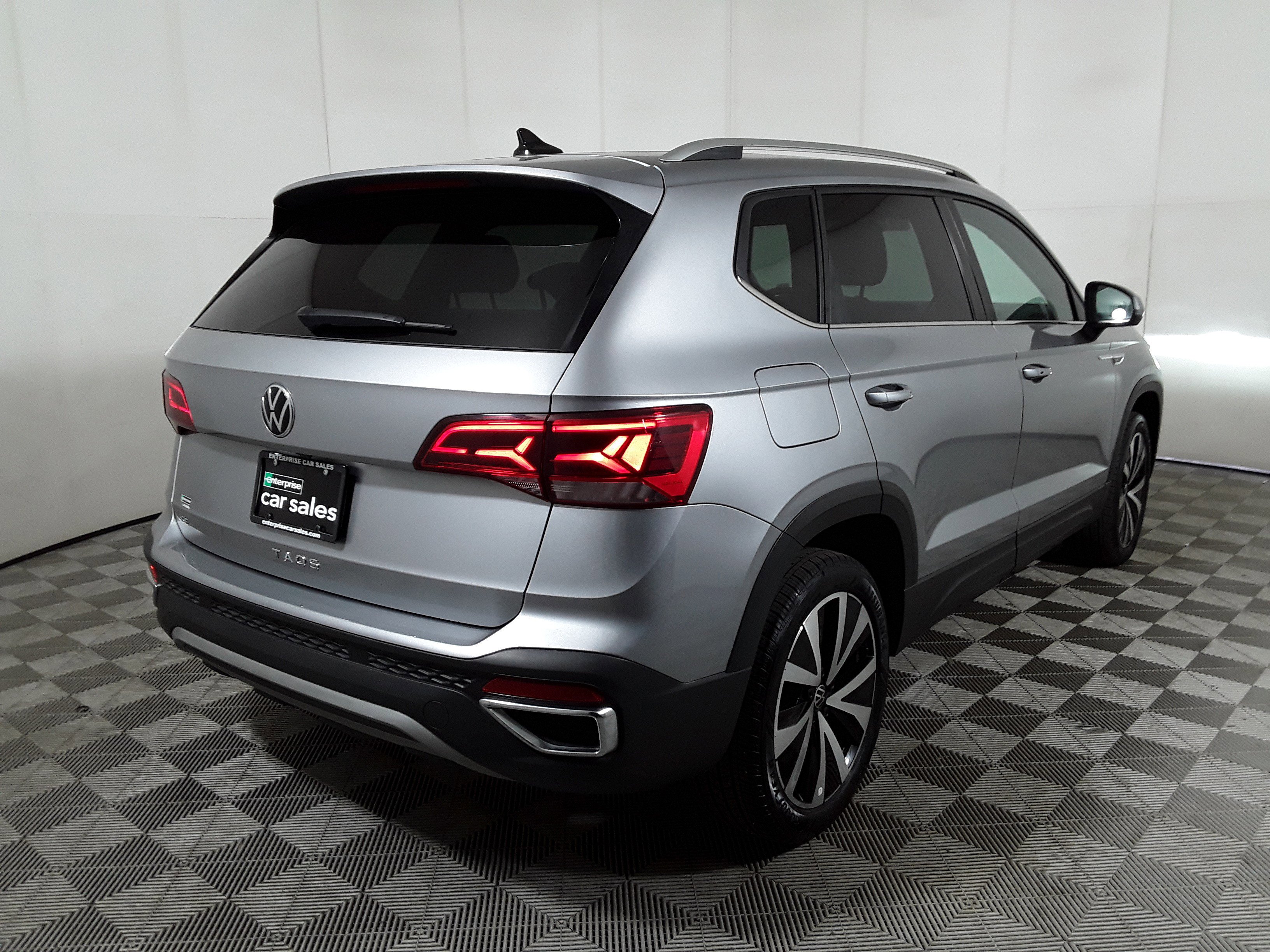Image 2 of Used 2024 Volkswagen Taos SE FWD