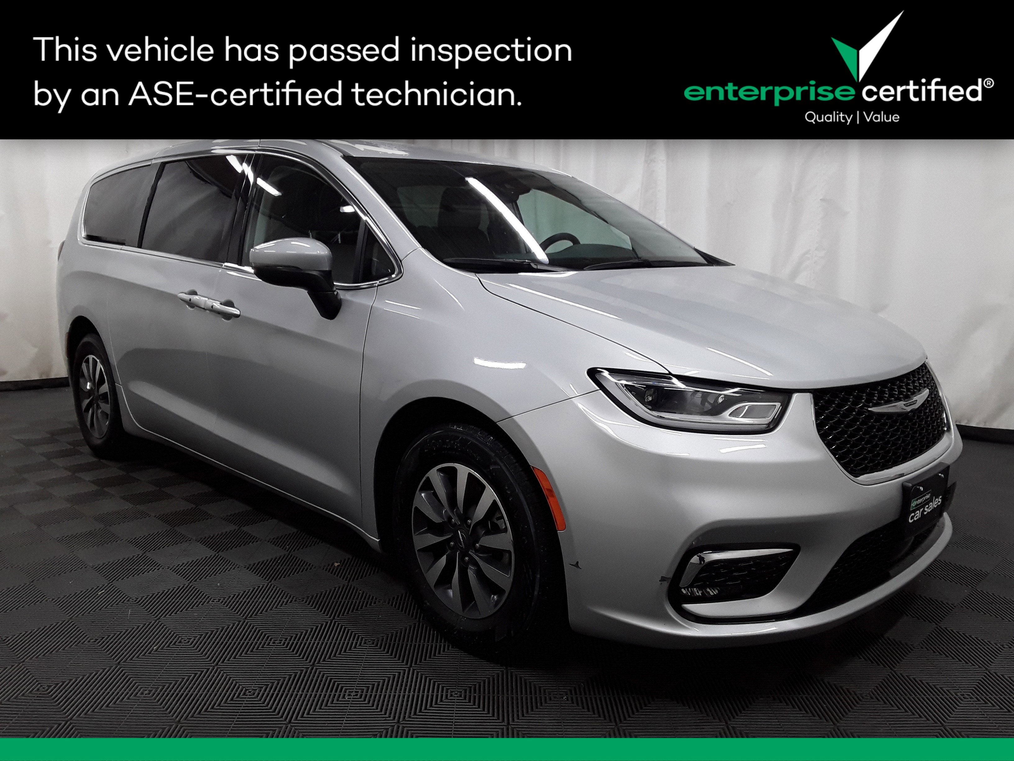 2023 Chrysler Pacifica Hybrid Touring L FWD