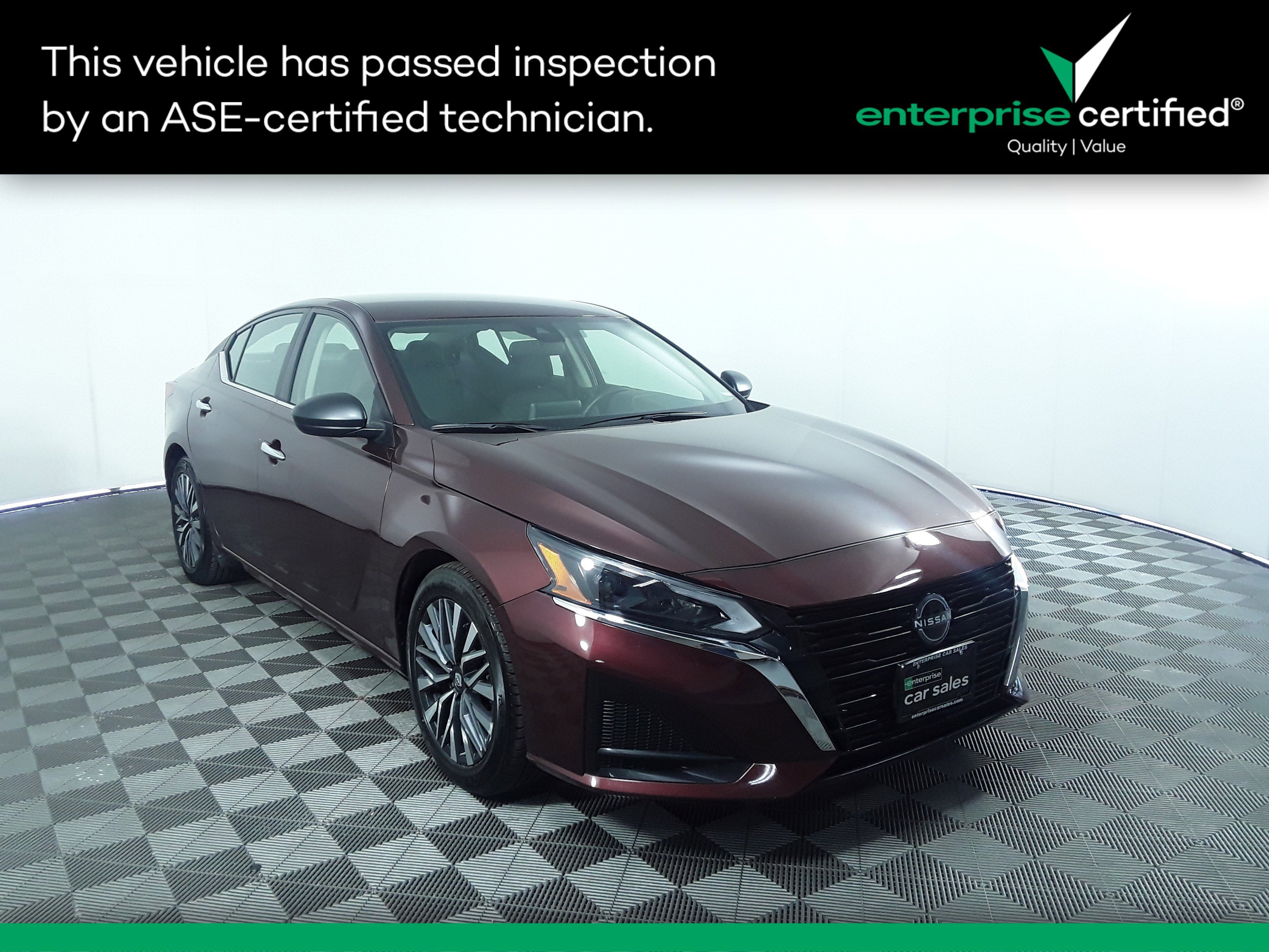 Used 2024 Nissan Altima 2.5 SV Sedan