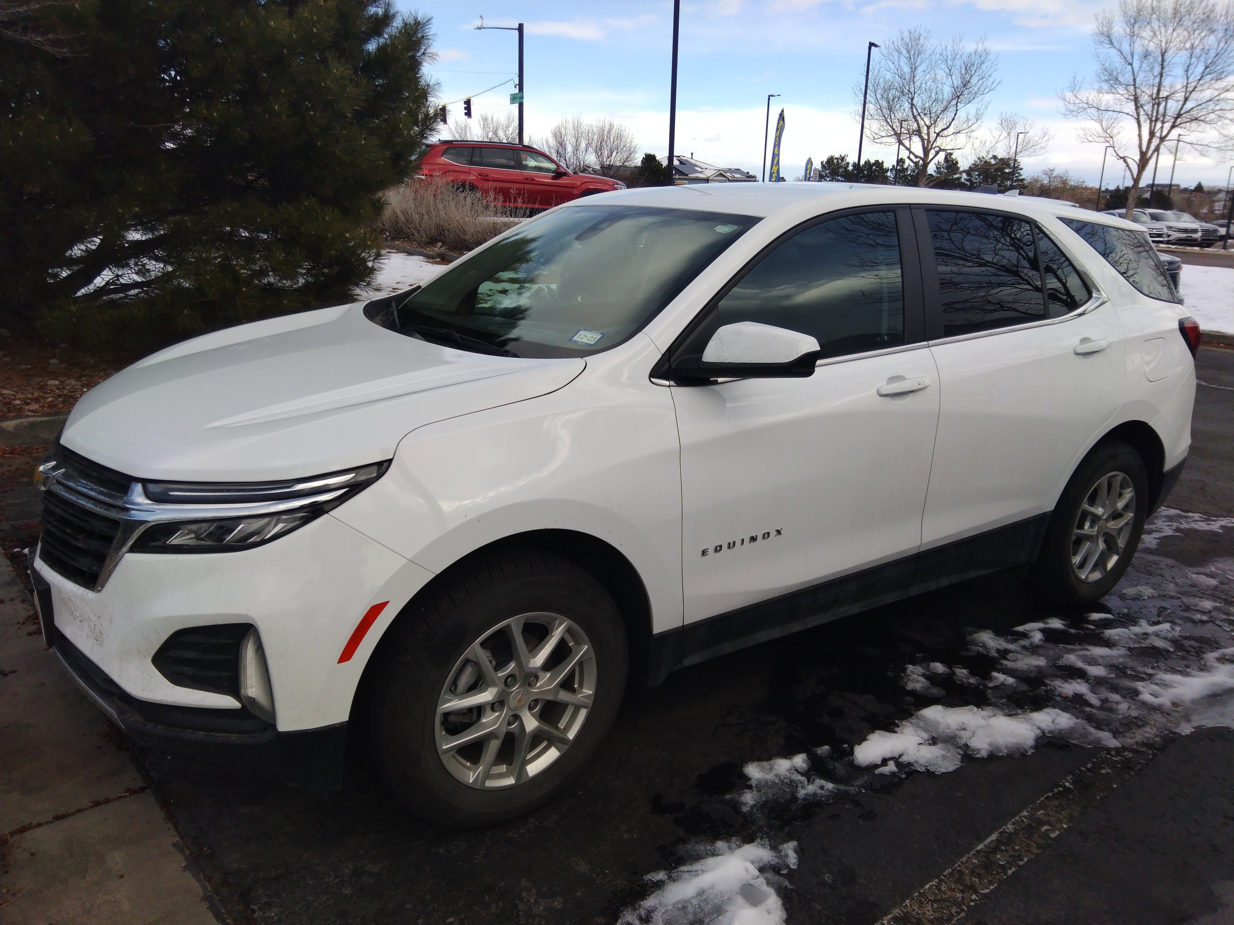 2024 Chevrolet Equinox LT's photo