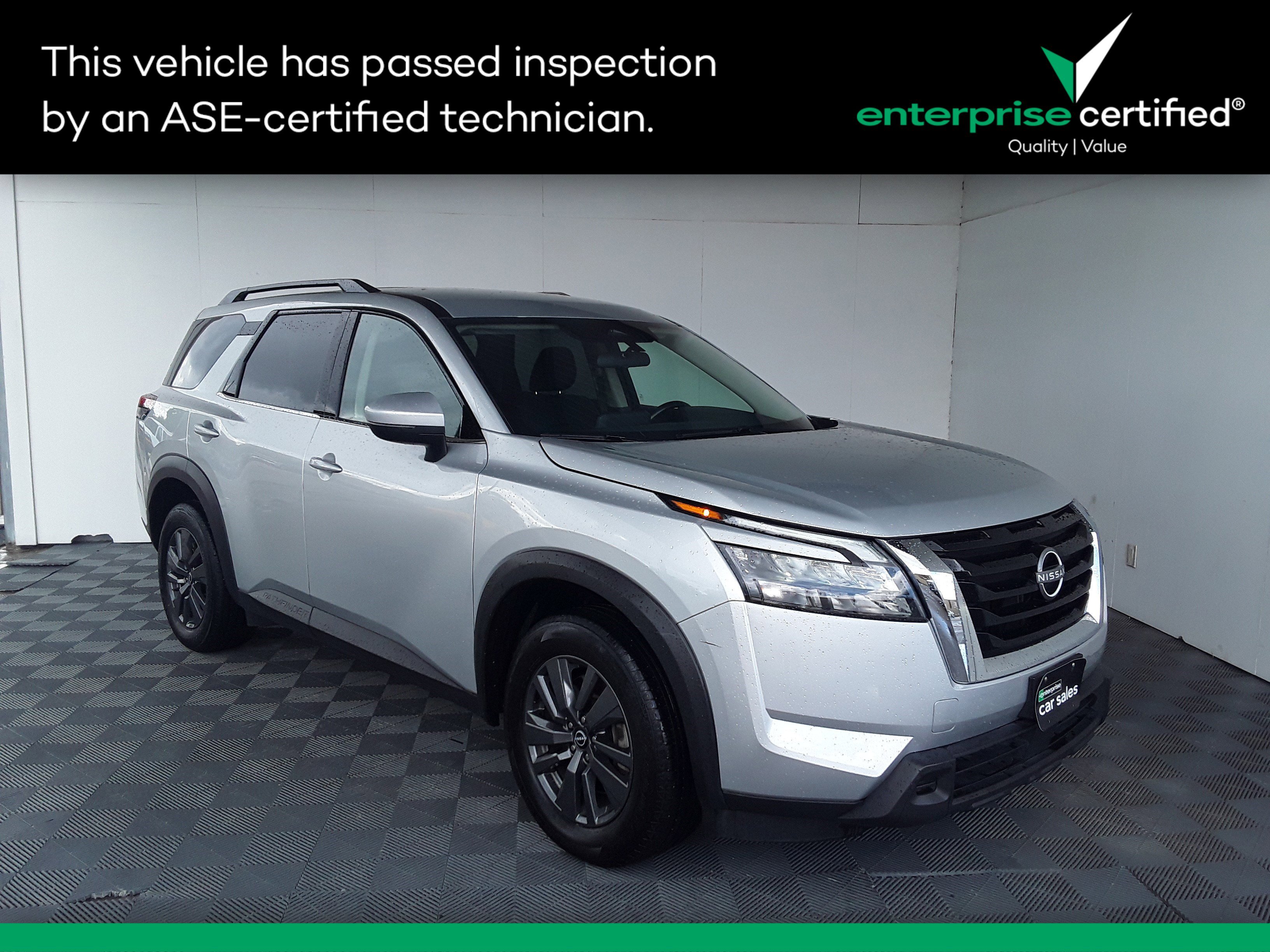 Used 2024 Nissan Pathfinder SV 2WD