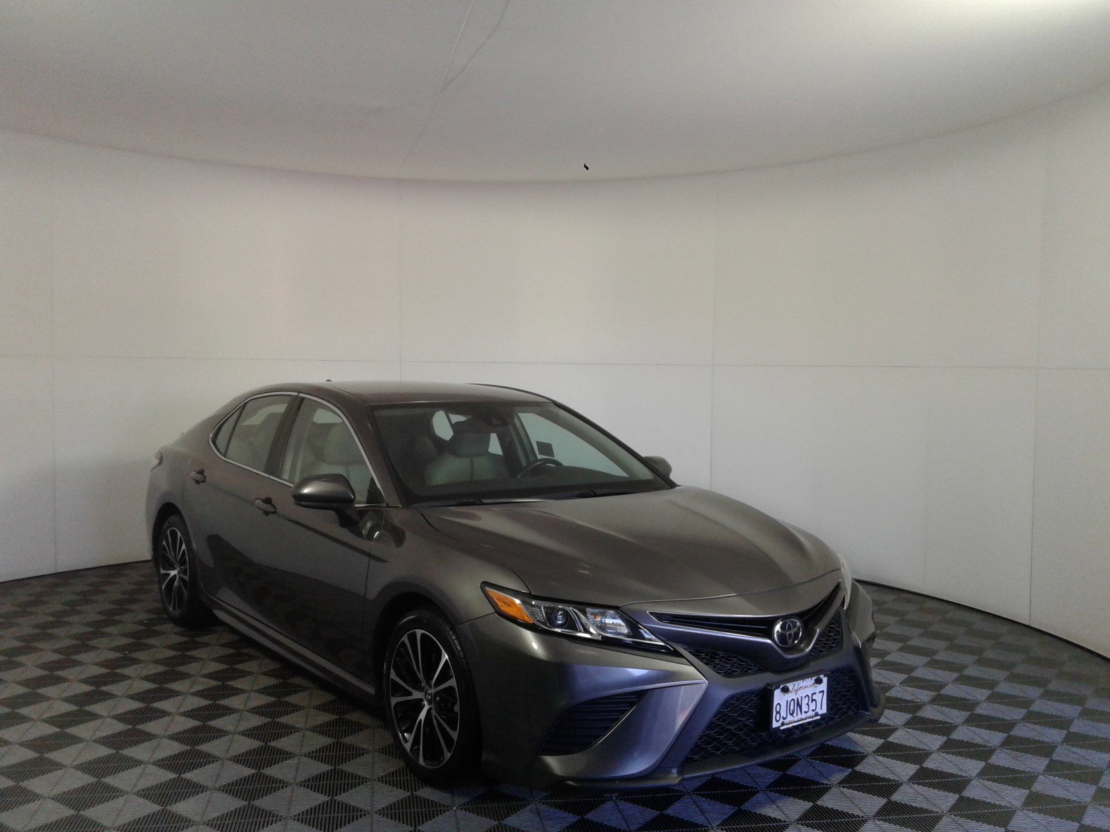 Used 2019 Toyota Camry SE Auto