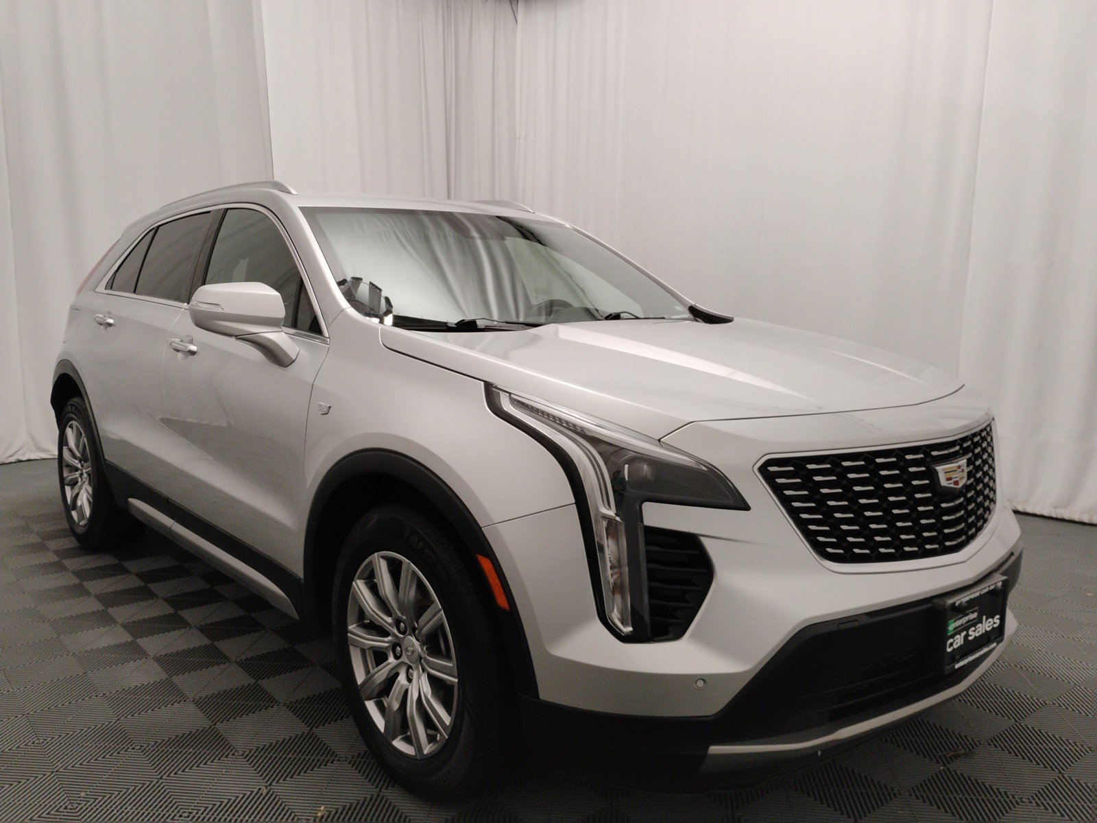 2022 Cadillac XT4 FWD 4dr Premium Luxury