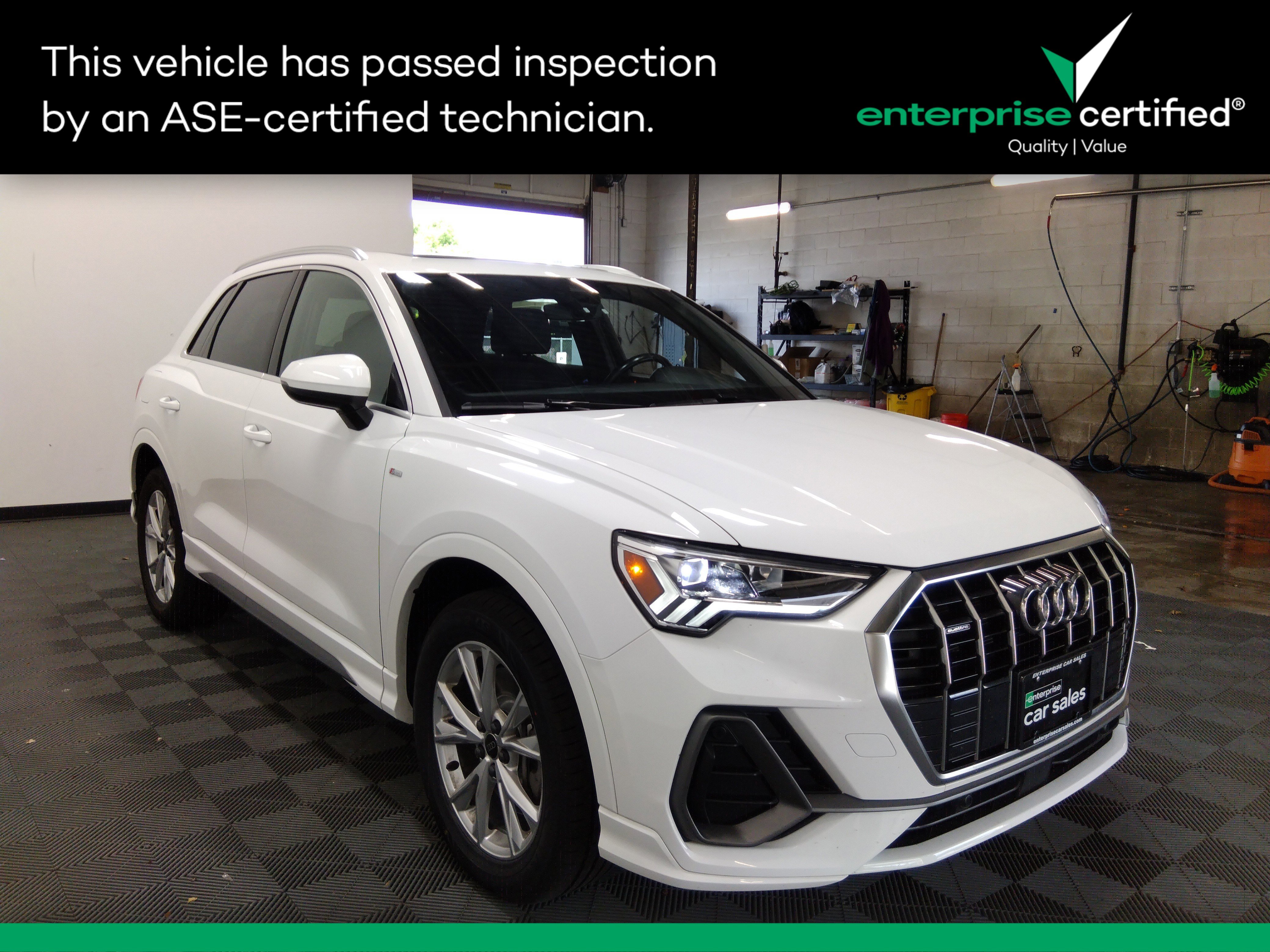 2023 Audi Q3 S line Premium 45 TFSI quattro