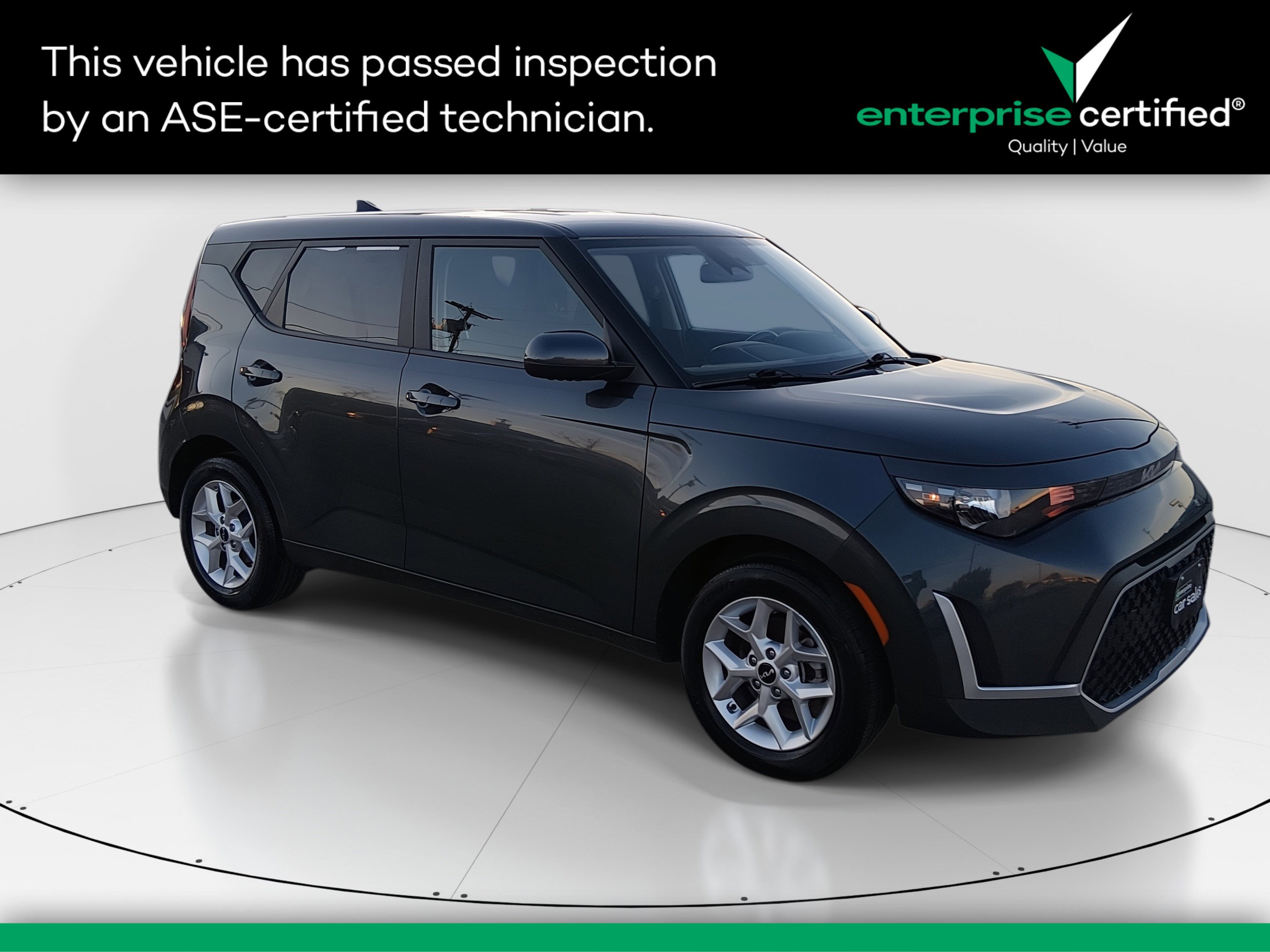 2023 Kia Soul LX's photo