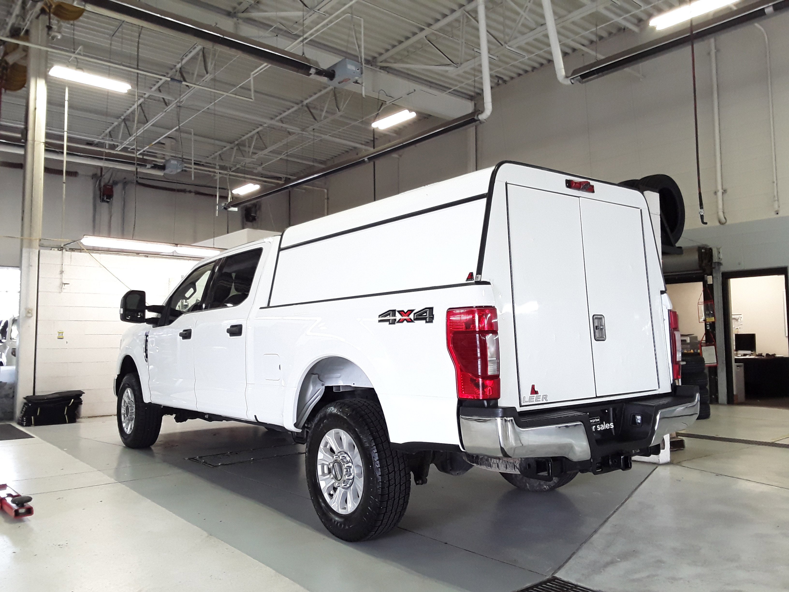 Image 4 of Used 2022 Ford Super Duty F-250 SRW XLT 4WD Crew Cab 6.75' Box