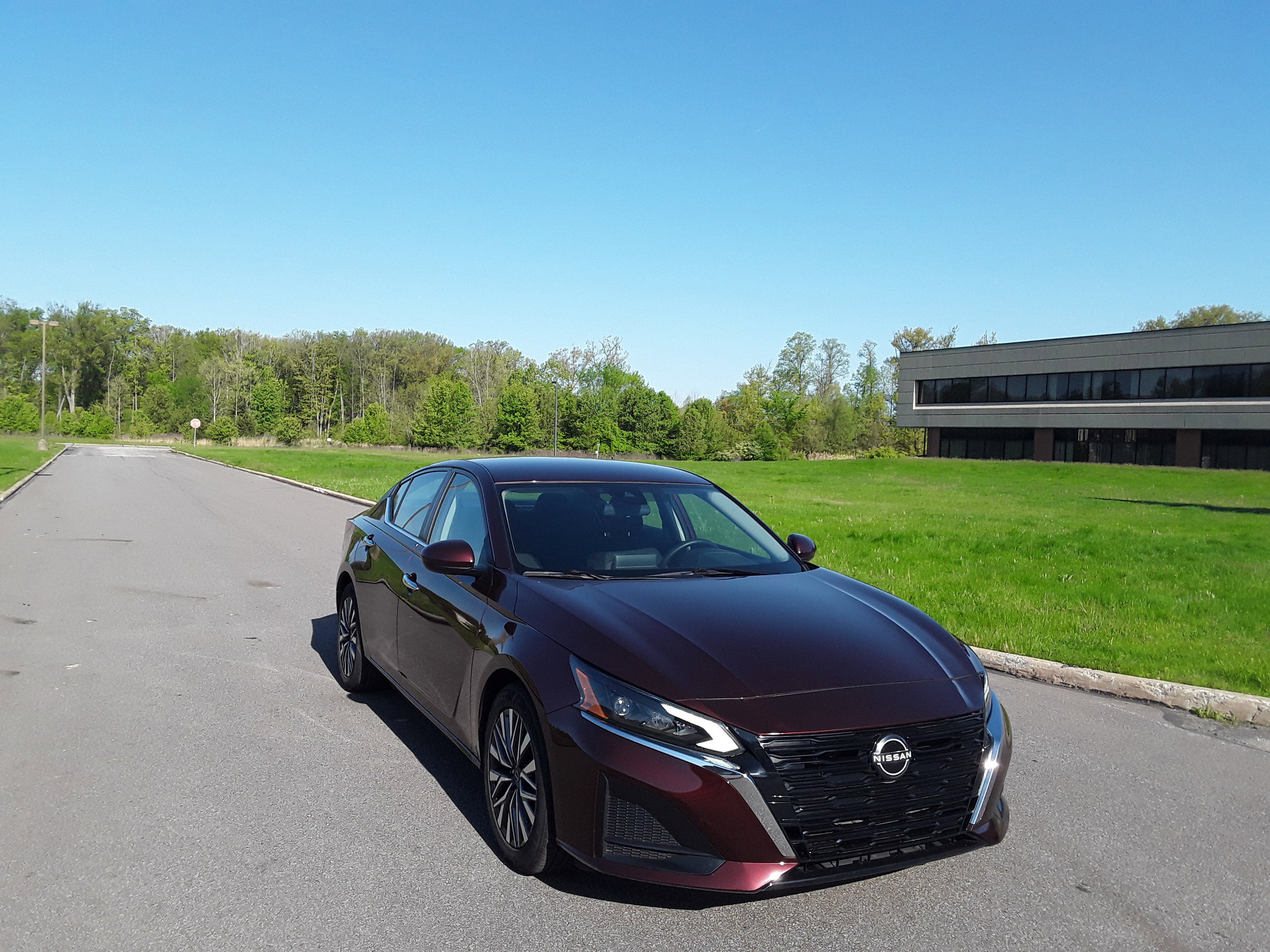 2023 Nissan Altima 2.5 SV Sedan